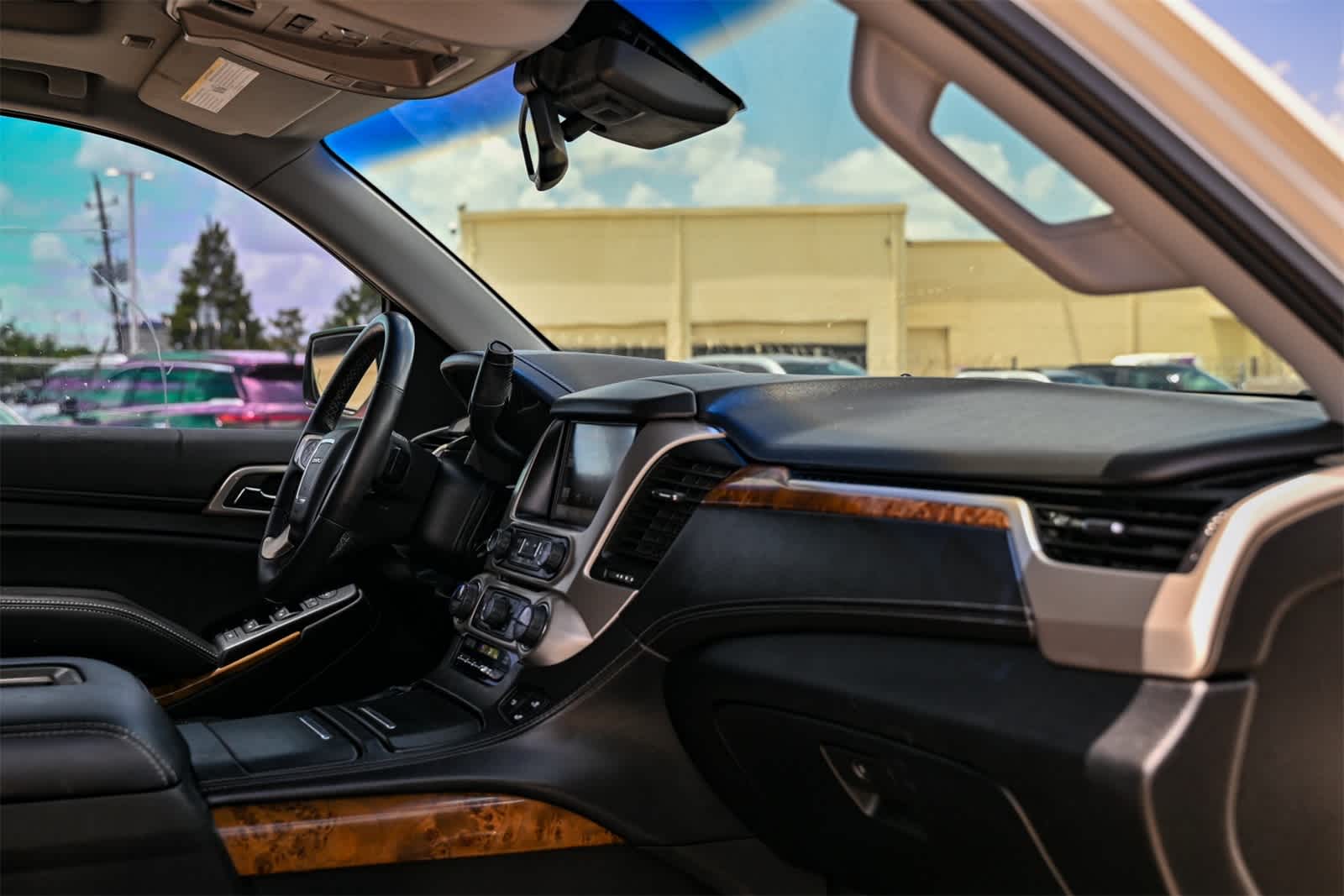 Thumbnail: 2015 GMC Yukon - 21