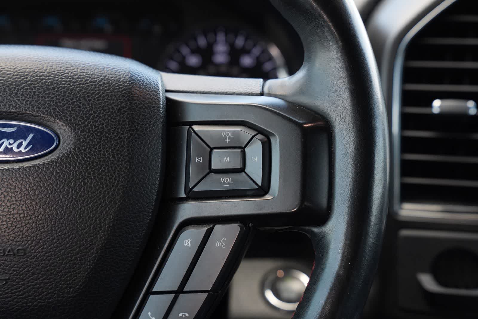 Thumbnail: 2019 Ford Expedition - 12