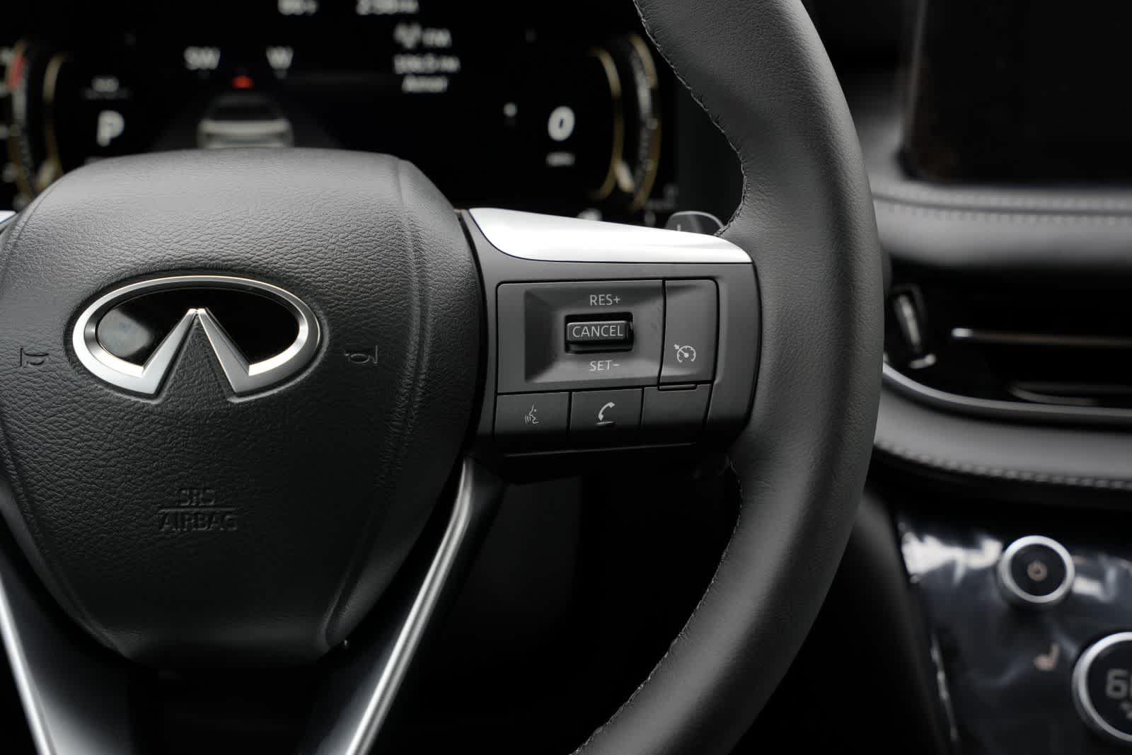 Thumbnail: 2027 INFINITI QX60 - 11
