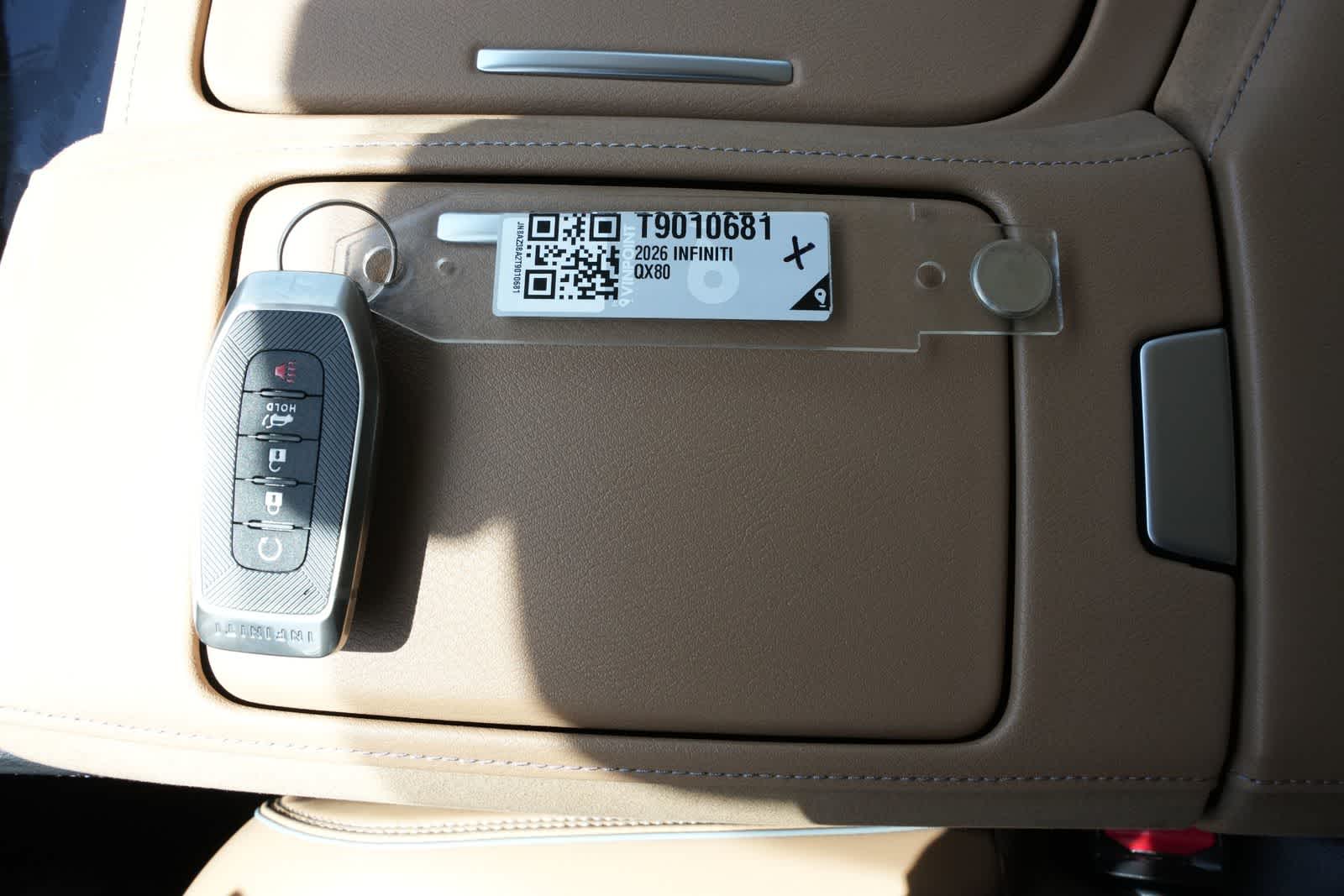 Thumbnail: 2026 INFINITI QX80 - 28