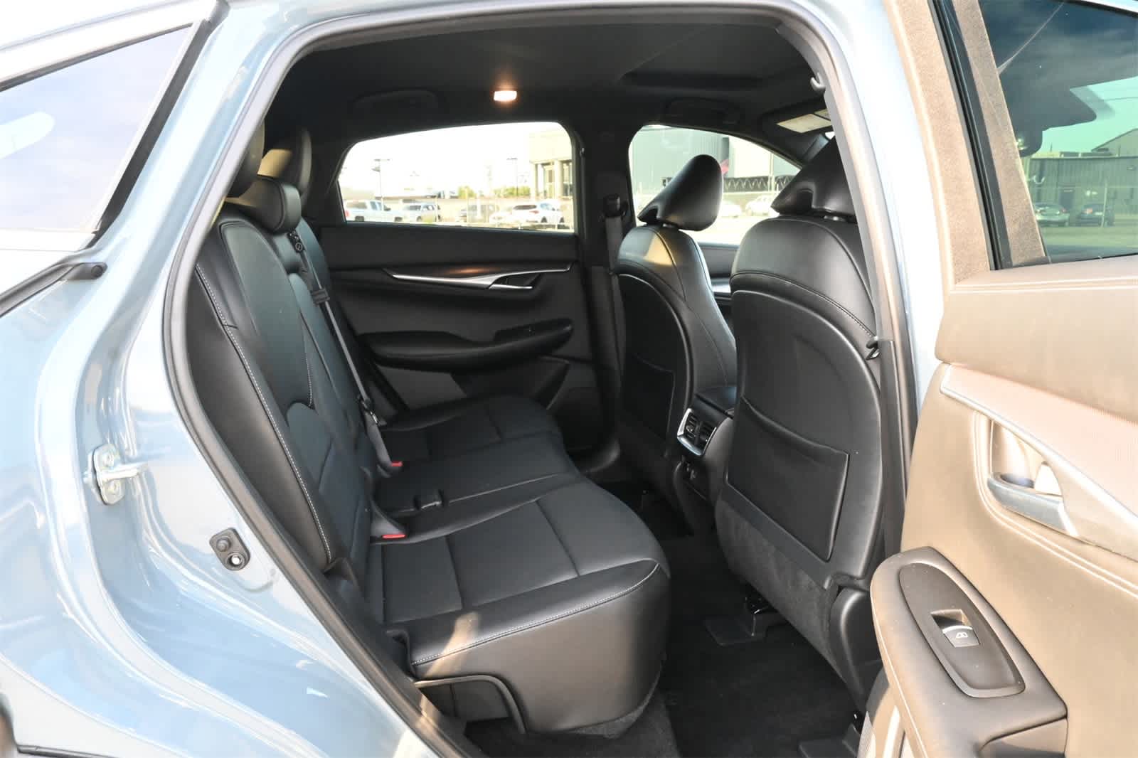 Thumbnail: 2022 INFINITI QX55 - 21