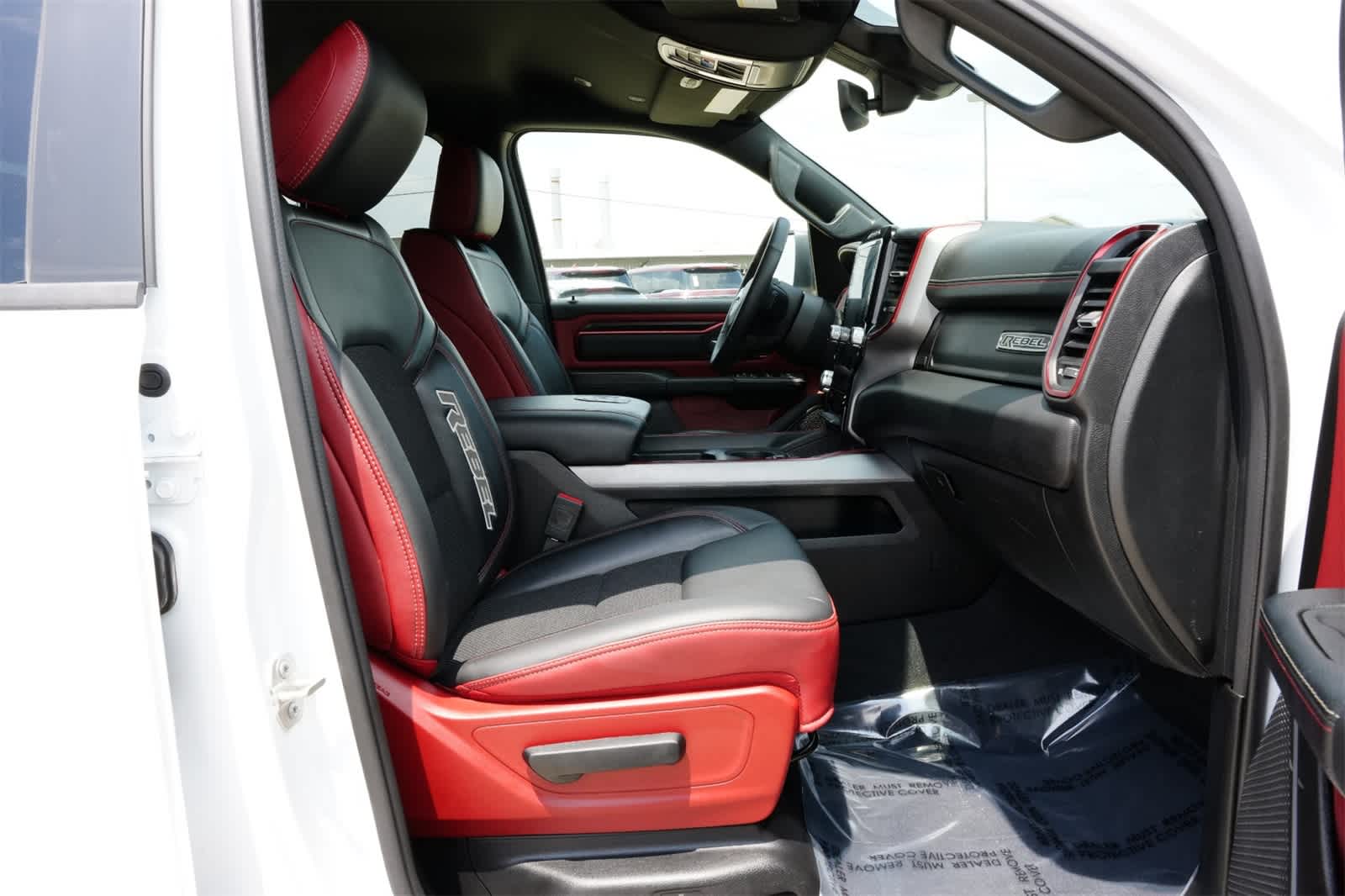 Thumbnail: 2025 RAM 1500 - 22