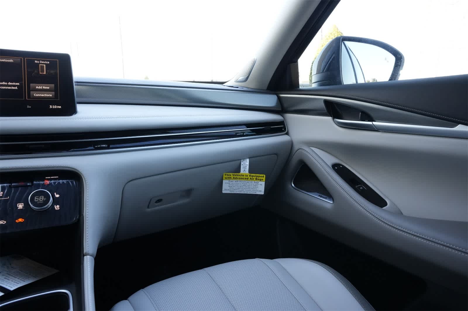 Thumbnail: 2026 INFINITI QX60 - 8