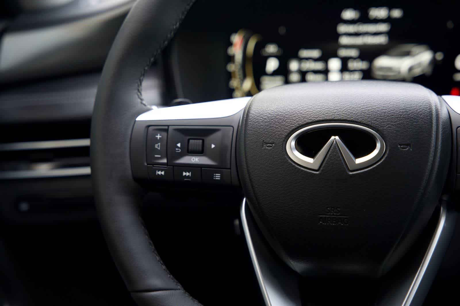 Thumbnail: 2026 INFINITI QX60 - 10