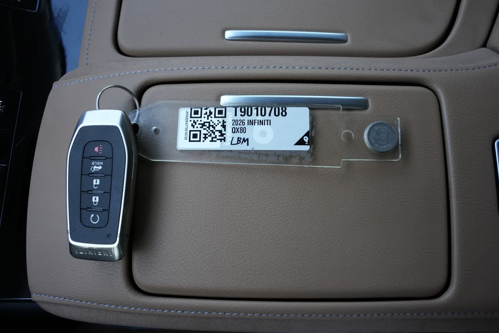 Thumbnail: 2026 INFINITI QX80 - 28