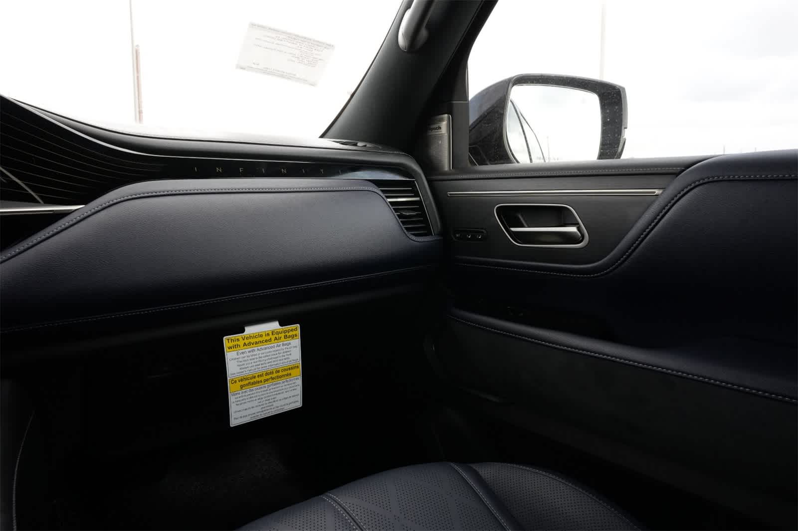 Thumbnail: 2026 INFINITI QX80 - 8