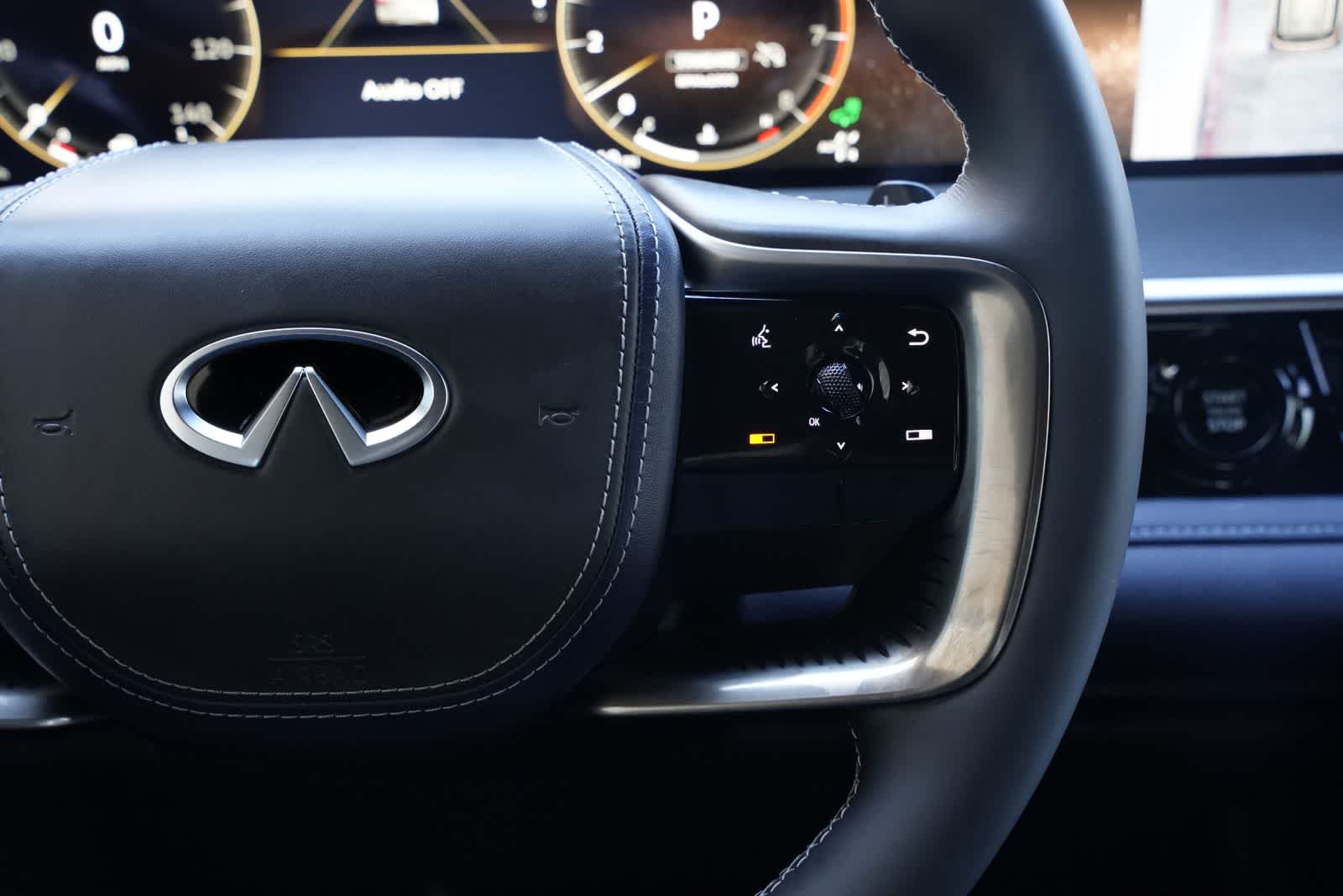 Thumbnail: 2026 INFINITI QX80 - 11