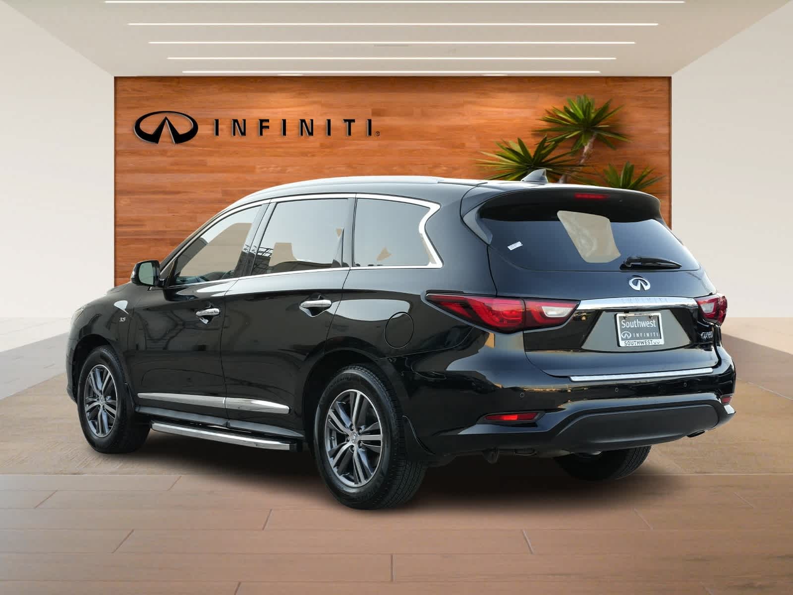 Thumbnail: 2017 INFINITI QX60 - 4