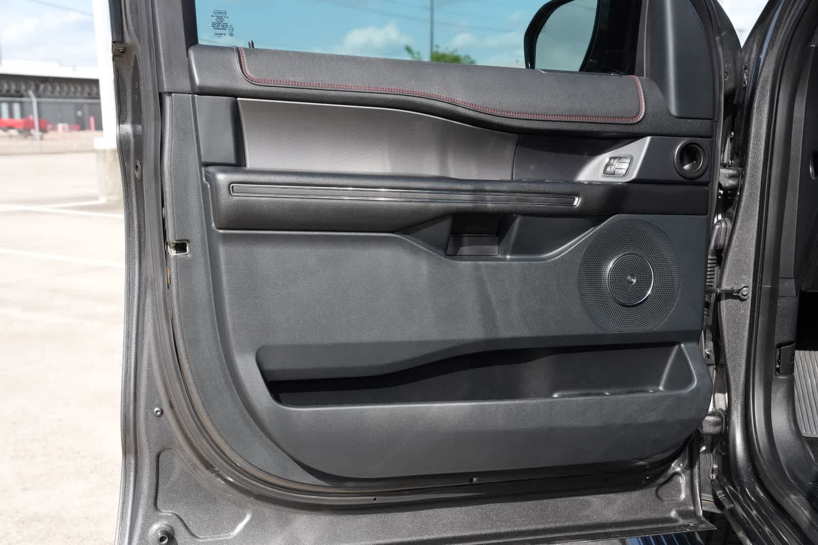 Thumbnail: 2019 Ford Expedition - 19