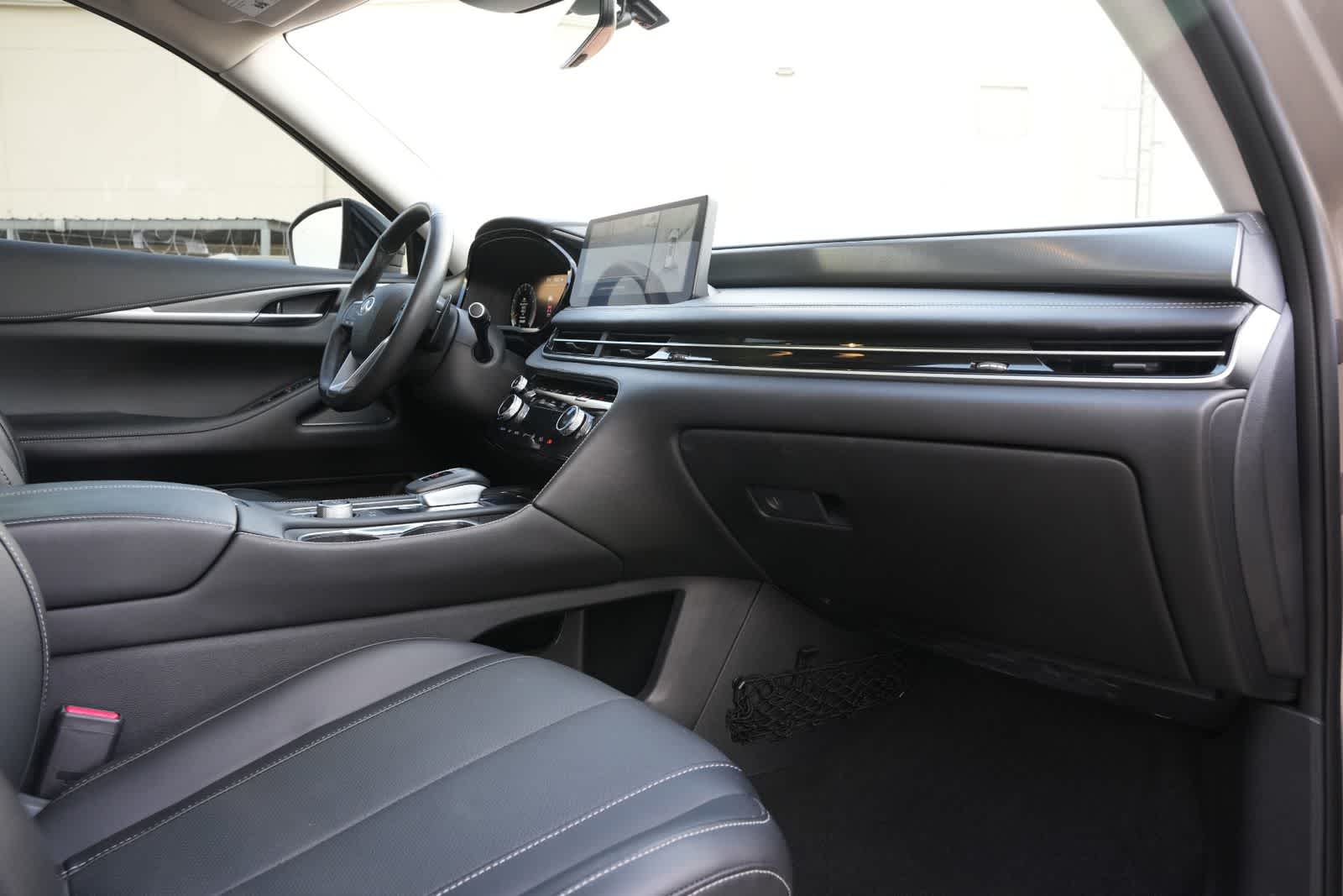 Thumbnail: 2023 INFINITI QX60 - 23