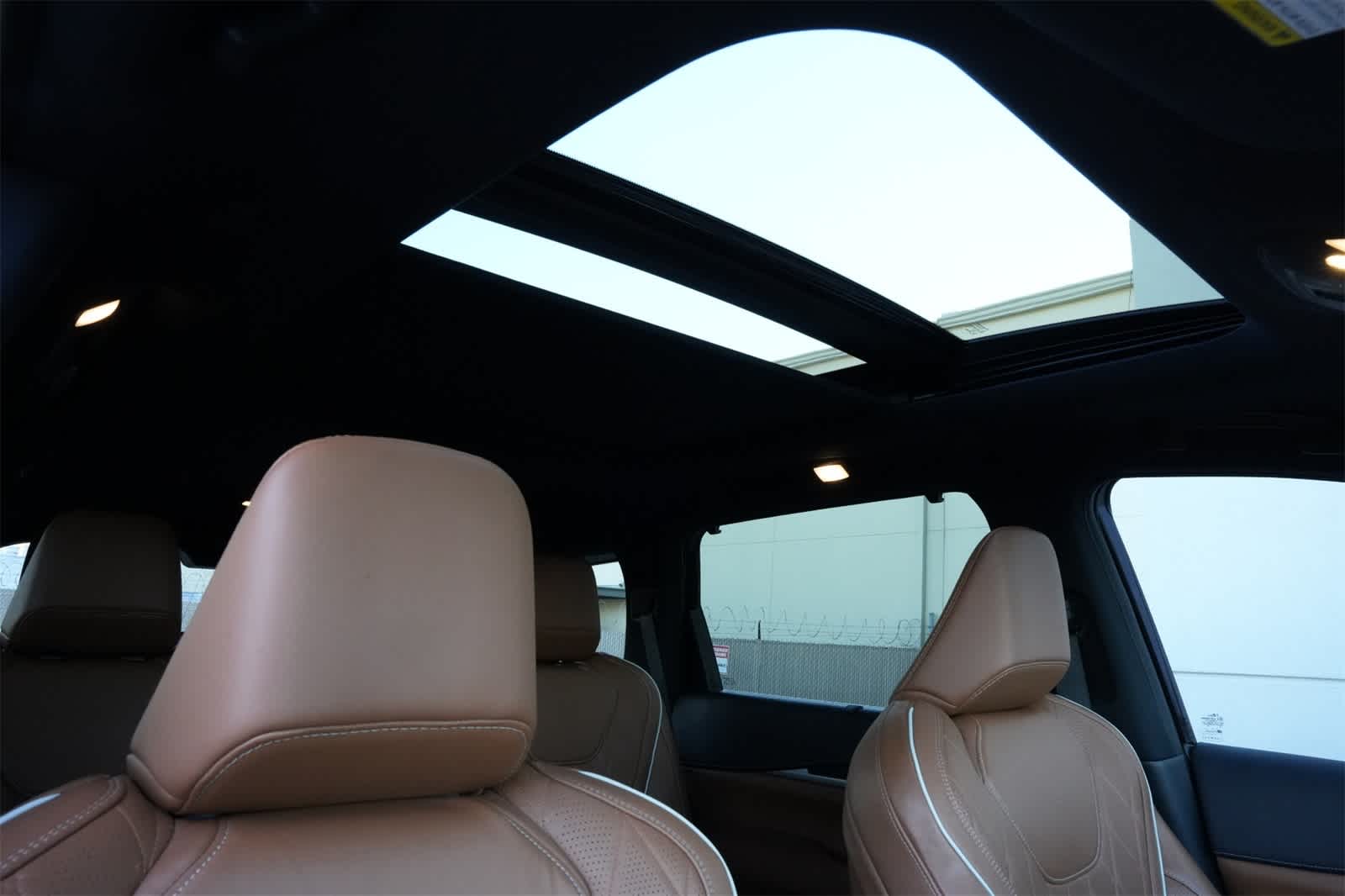 Thumbnail: 2025 INFINITI QX60 - 24