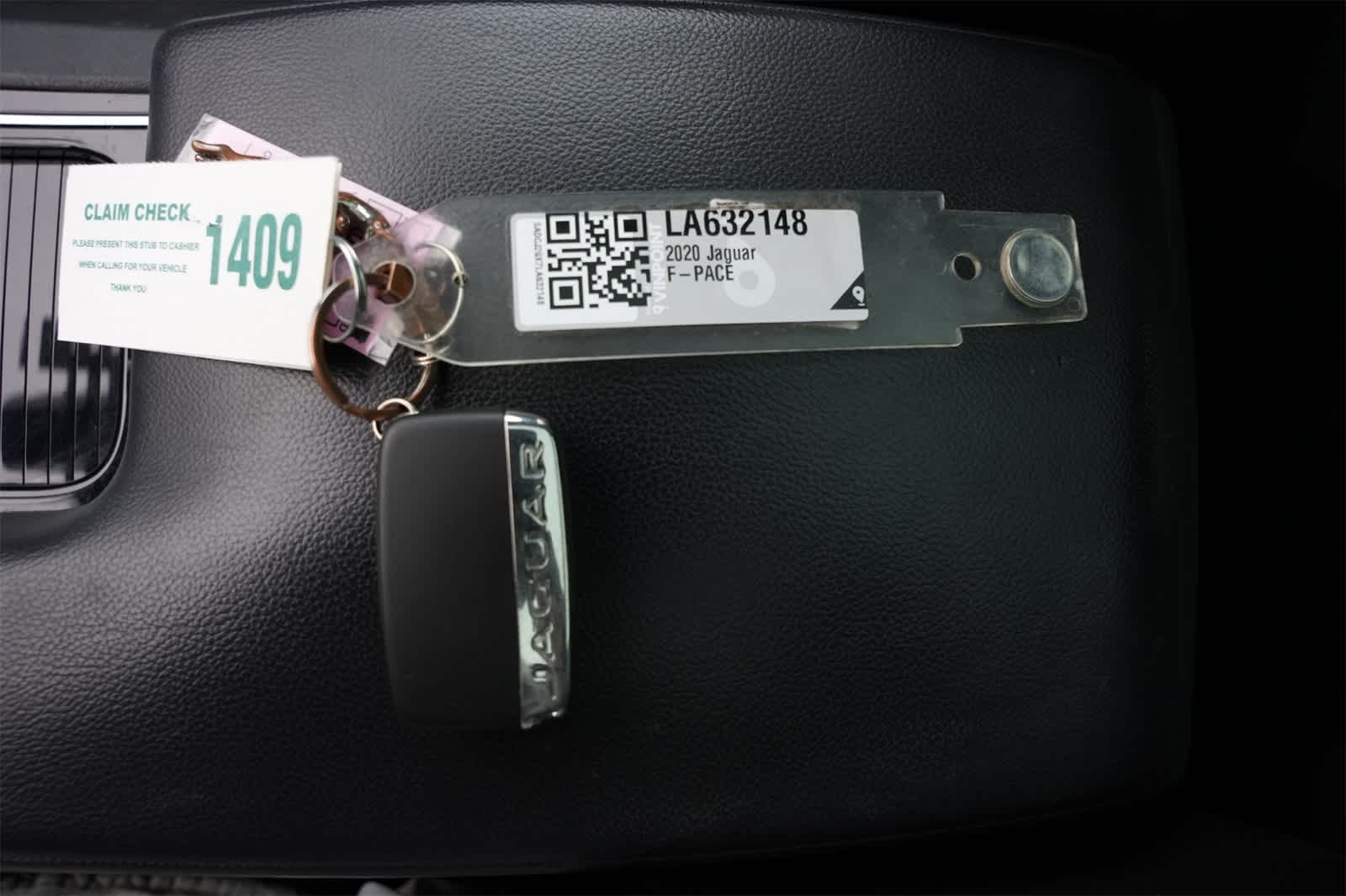 Thumbnail: 2020 Jaguar F-Pace - 27
