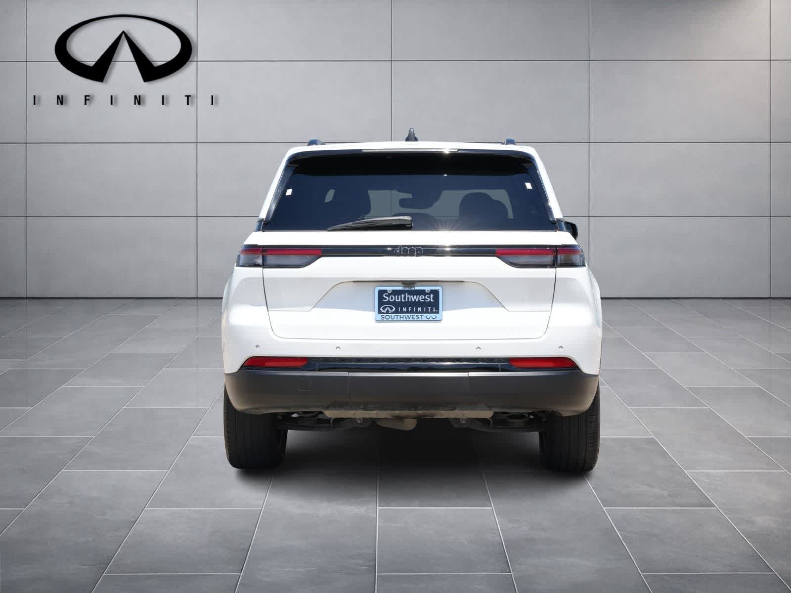 Thumbnail: 2023 Jeep Grand Cherokee - 6