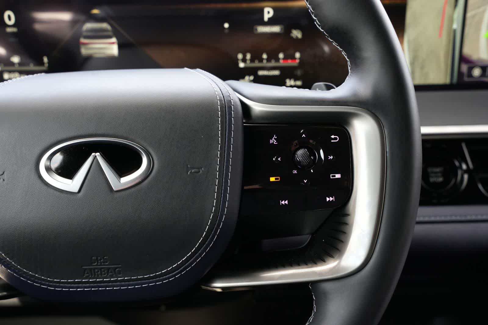Thumbnail: 2026 INFINITI QX80 - 11