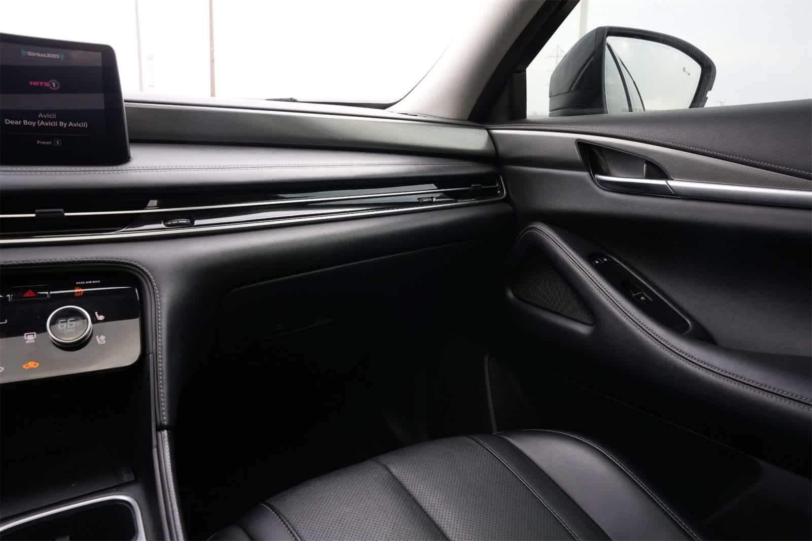 Thumbnail: 2023 INFINITI QX60 - 8