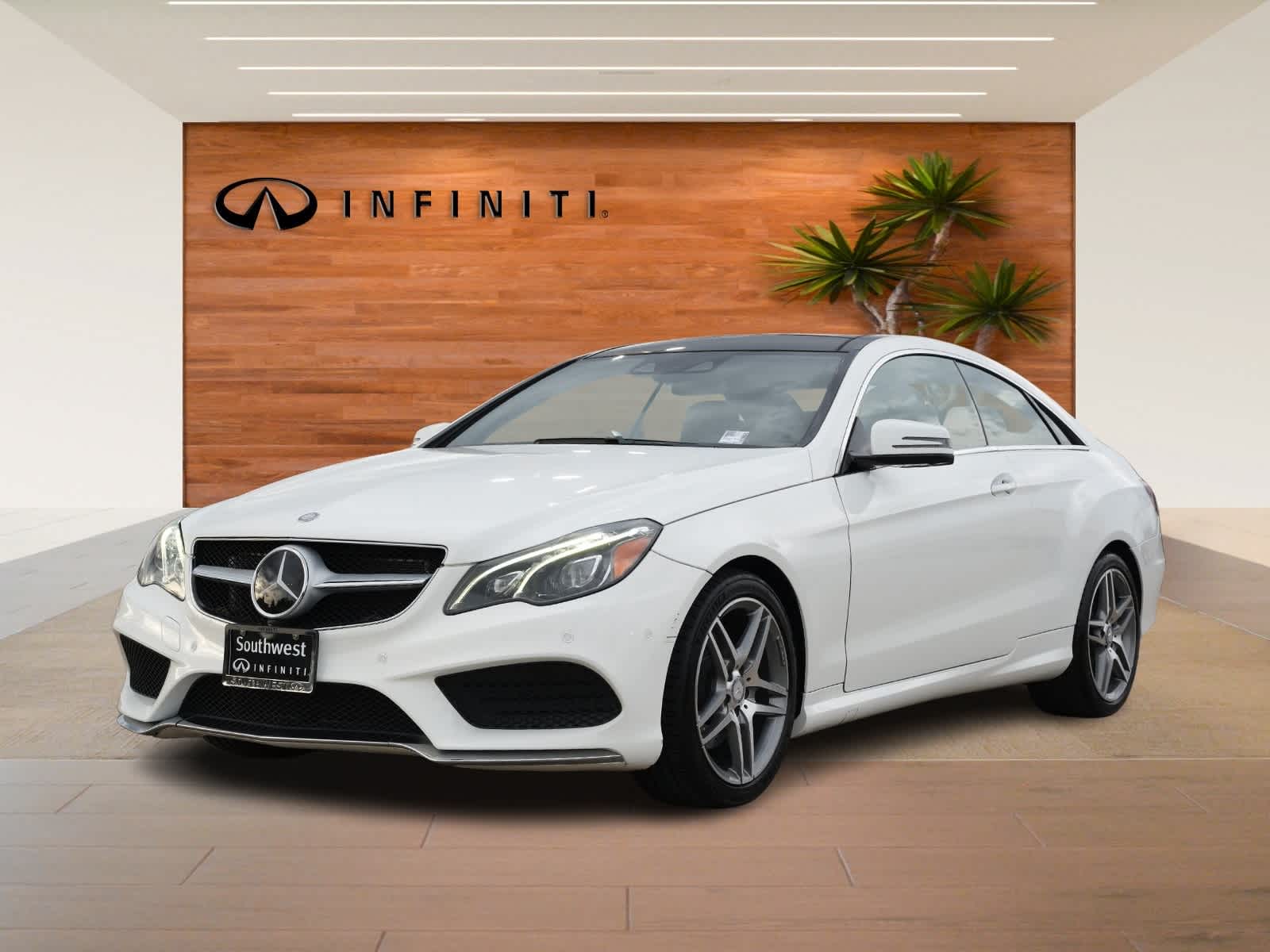 Thumbnail: 2017 Mercedes-Benz E-Class - 1