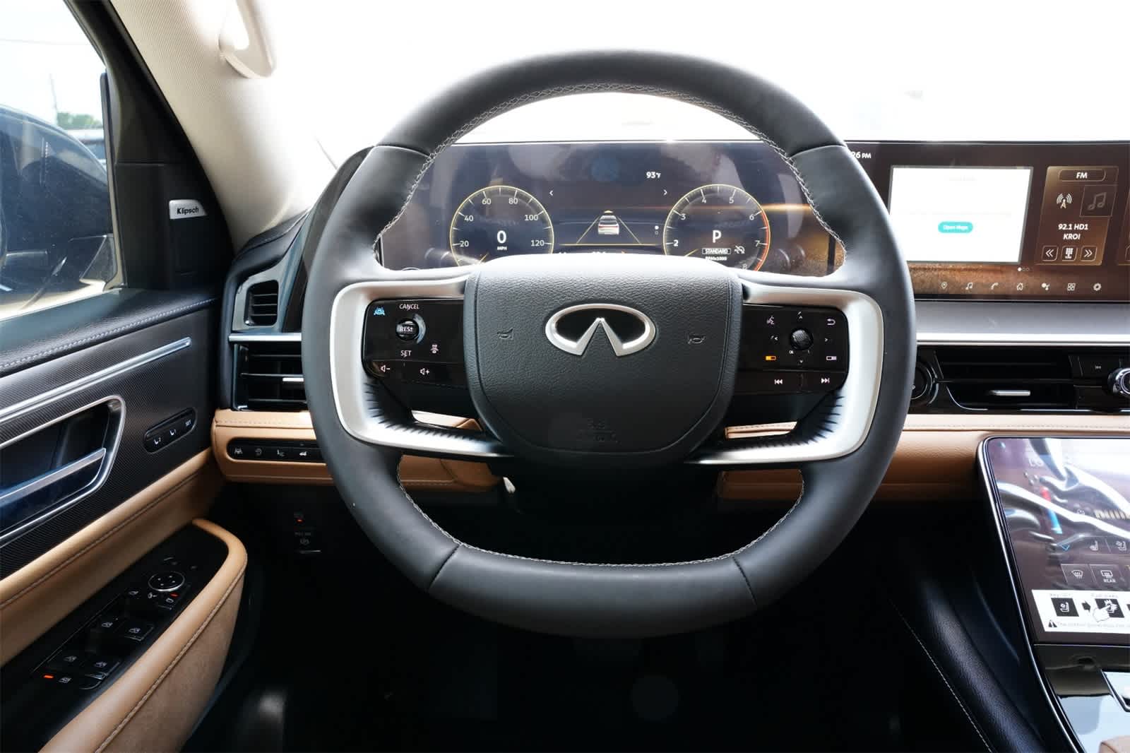 Thumbnail: 2025 INFINITI QX80 - 9