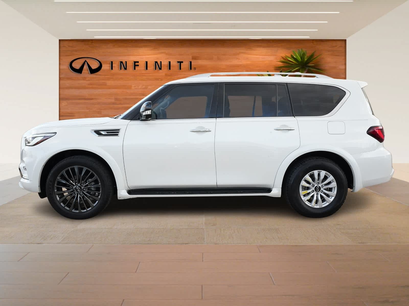 Thumbnail: 2024 INFINITI QX80 - 6