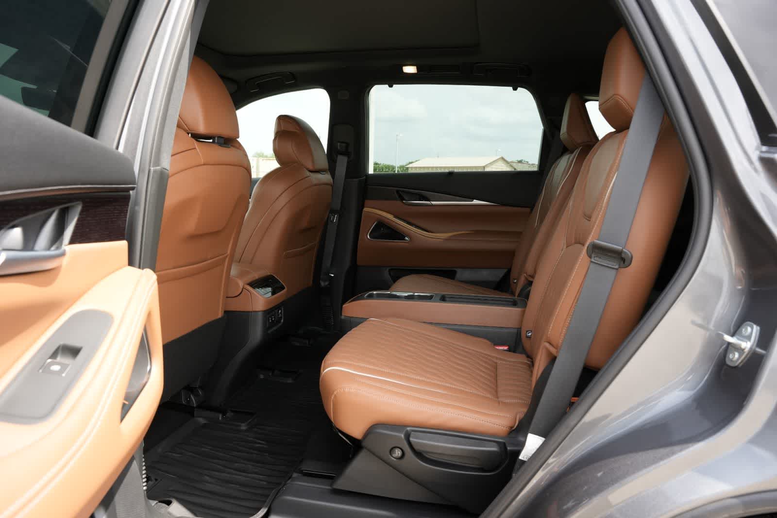 Thumbnail: 2026 INFINITI QX60 - 19