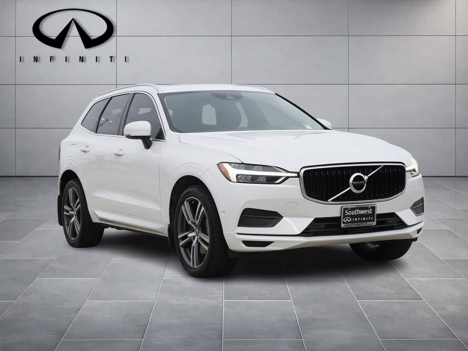 Thumbnail: 2018 Volvo XC60 - 3