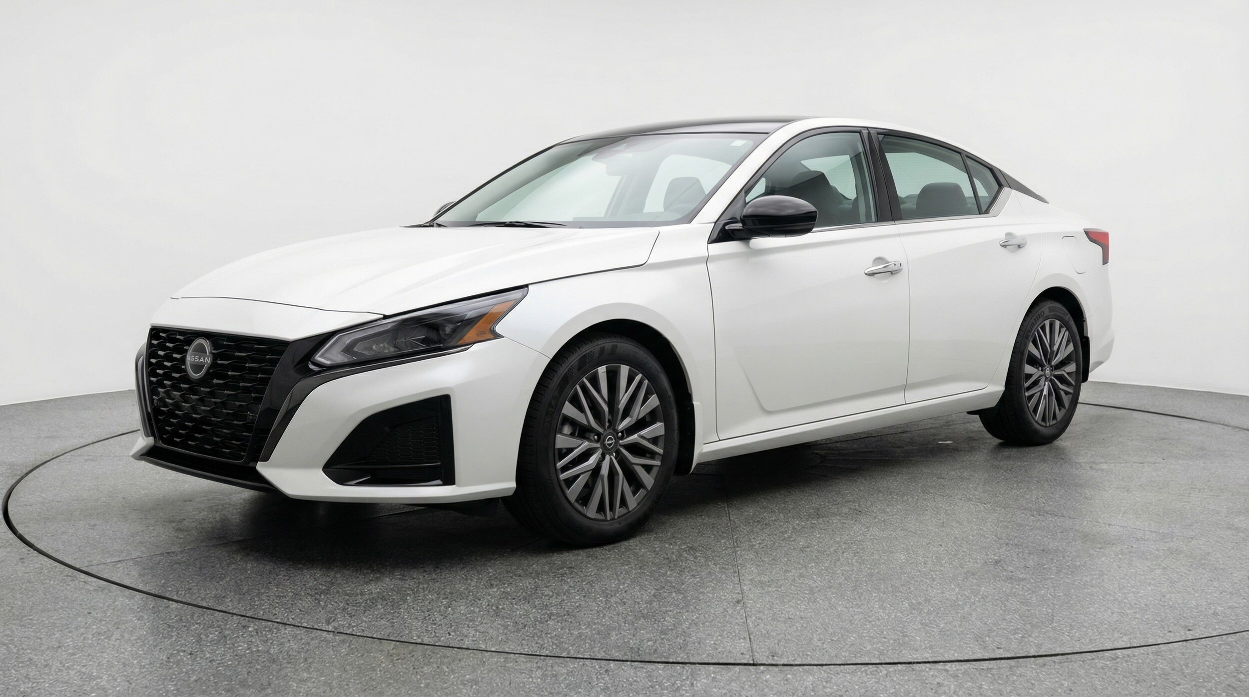 Thumbnail: 2025 Nissan Altima - 3