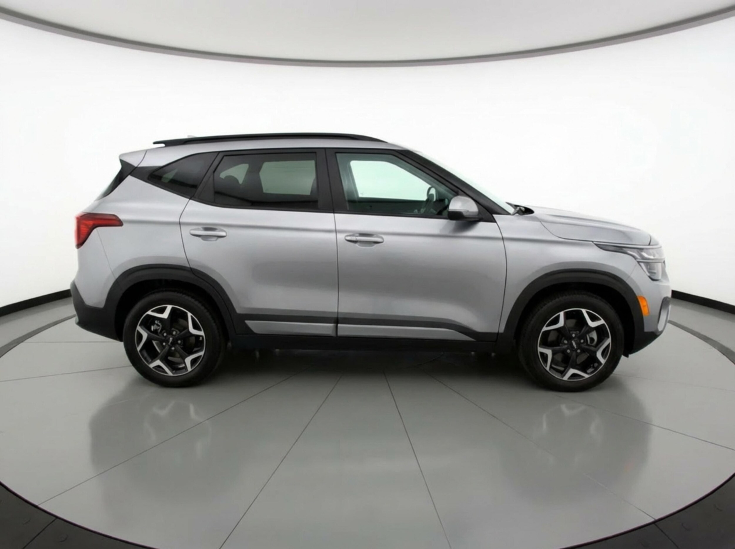 Thumbnail: 2025 Kia Seltos - 8