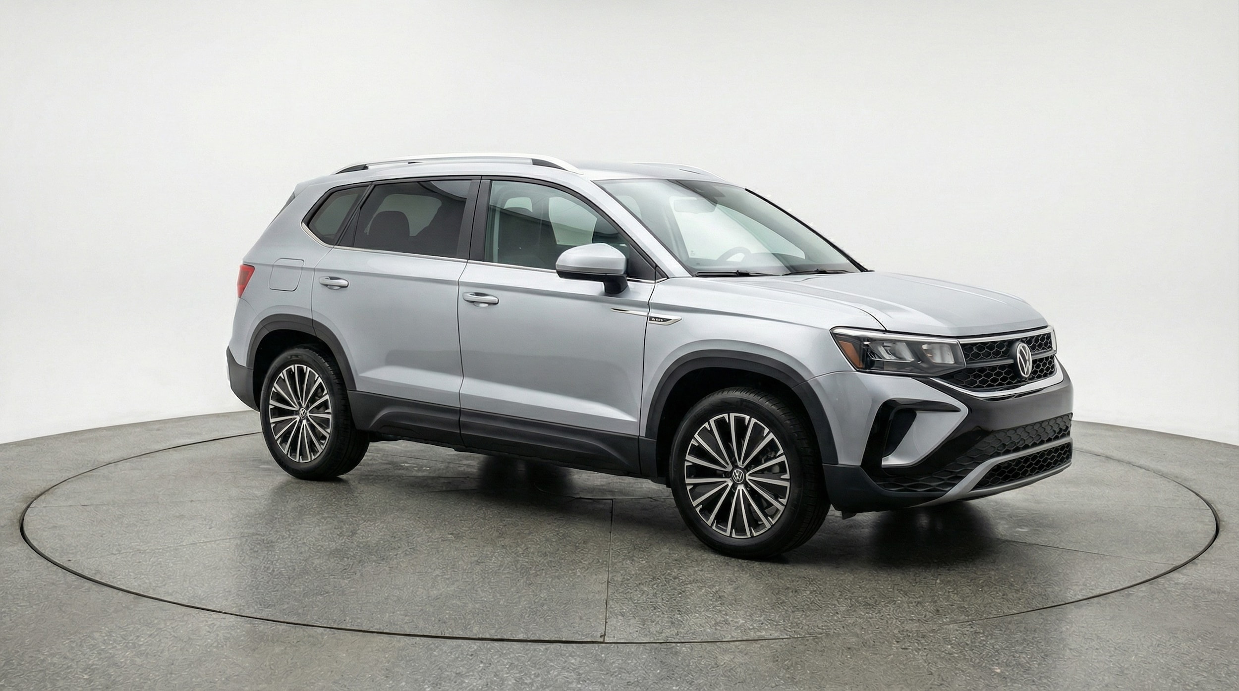 Thumbnail: 2025 Volkswagen Taos - 1