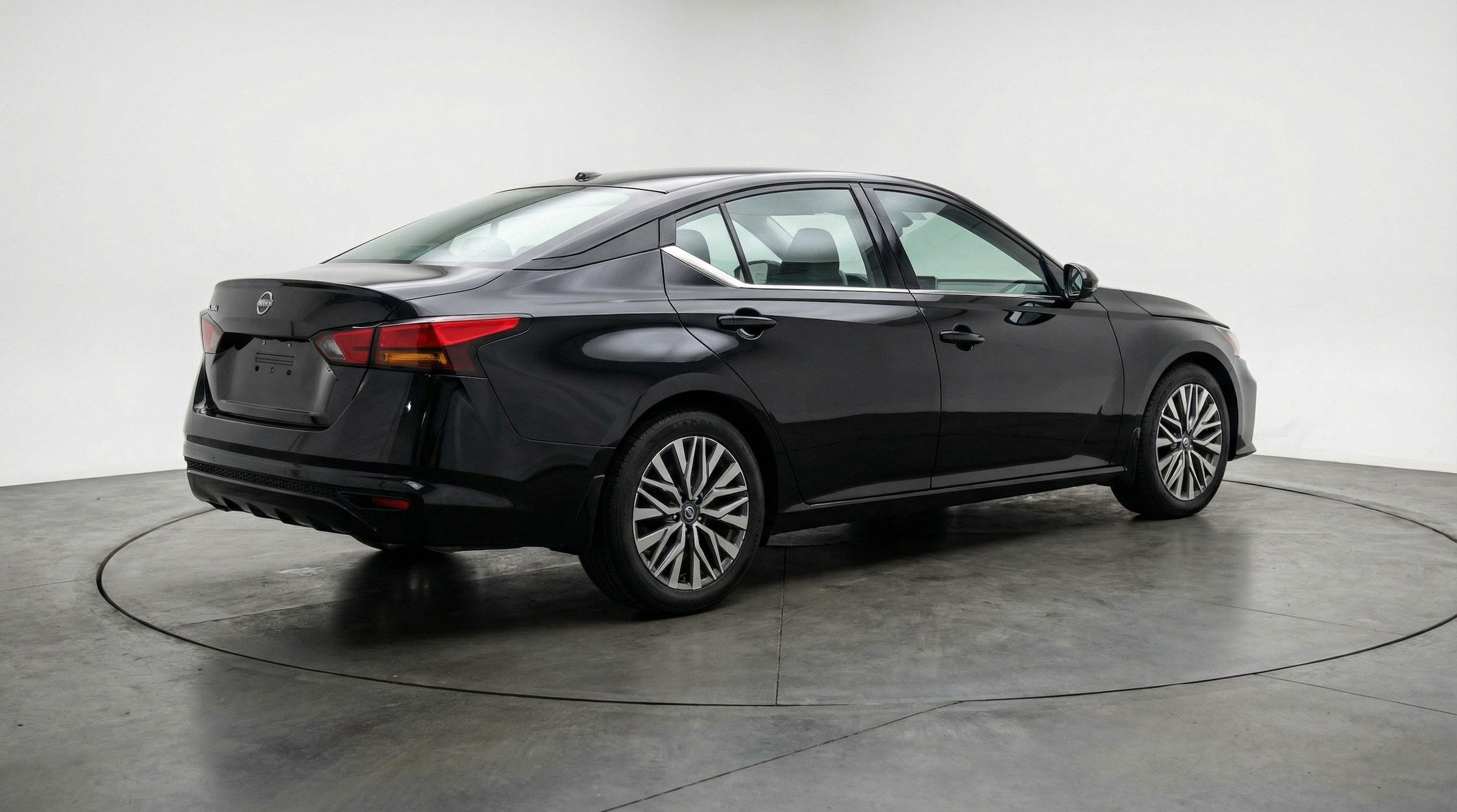 Thumbnail: 2025 Nissan Altima - 7