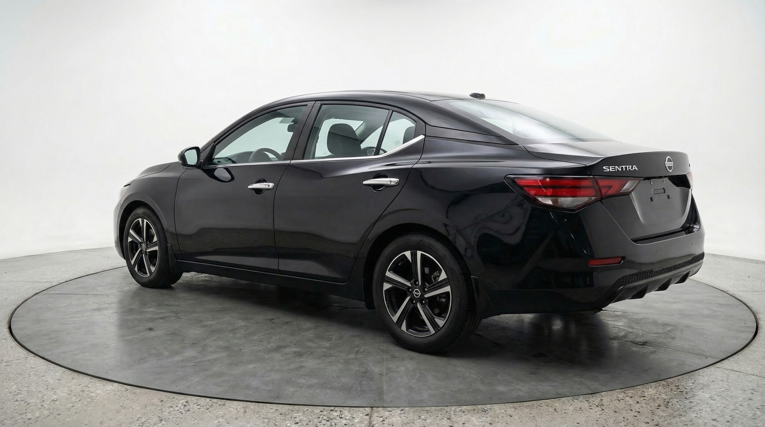 Thumbnail: 2025 Nissan Sentra - 5