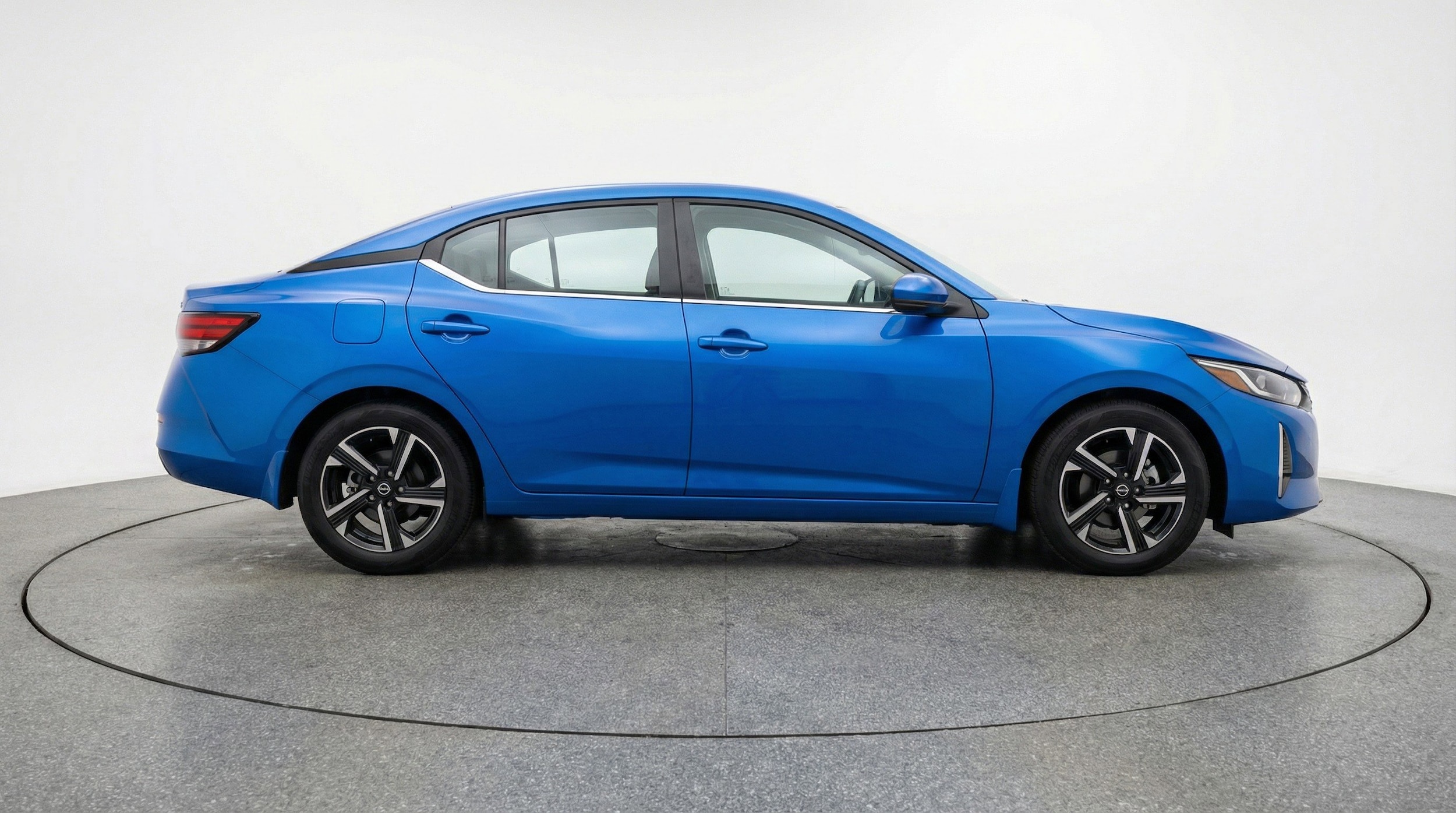 Thumbnail: 2025 Nissan Sentra - 11