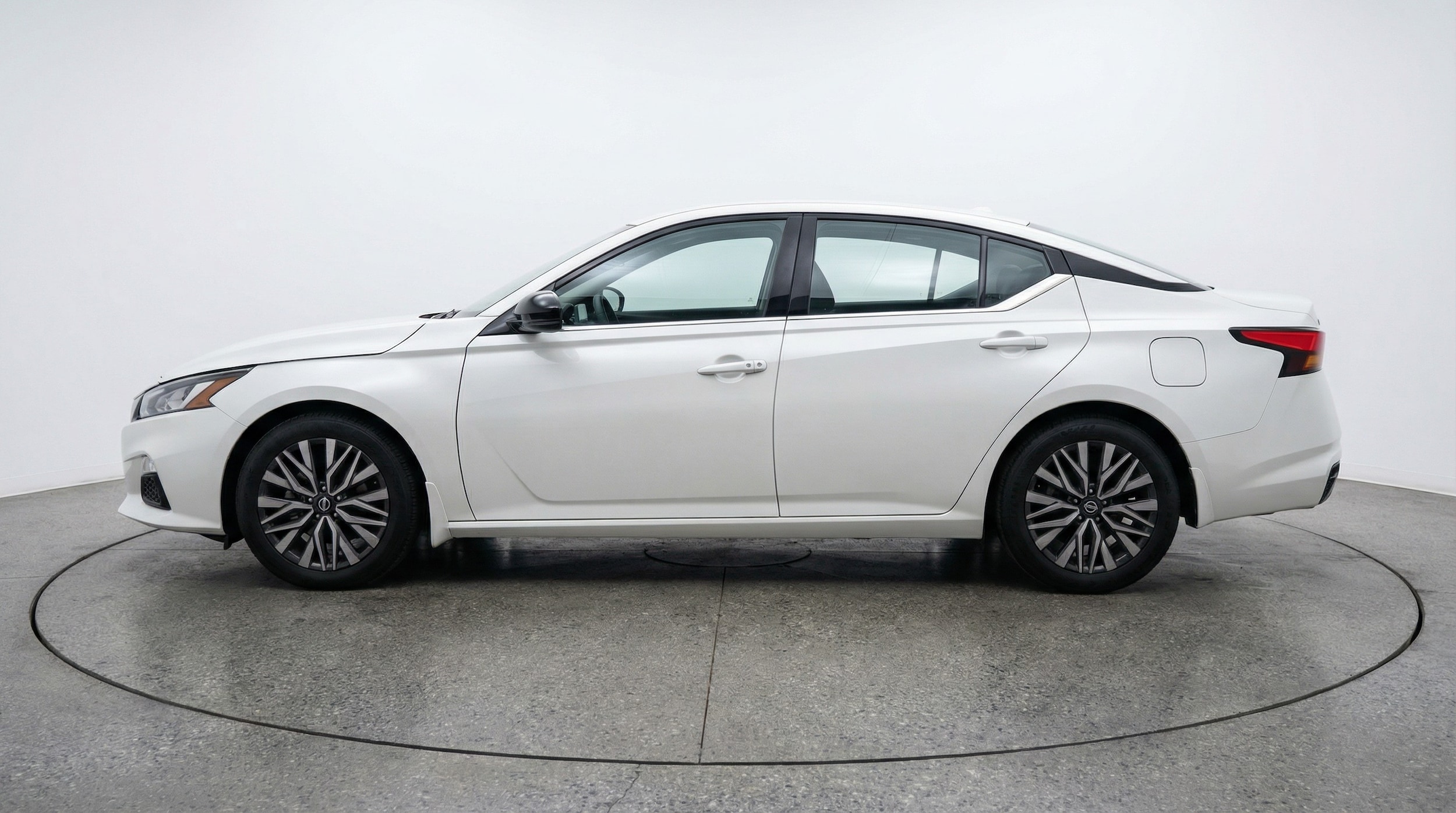 Thumbnail: 2025 Nissan Altima - 4