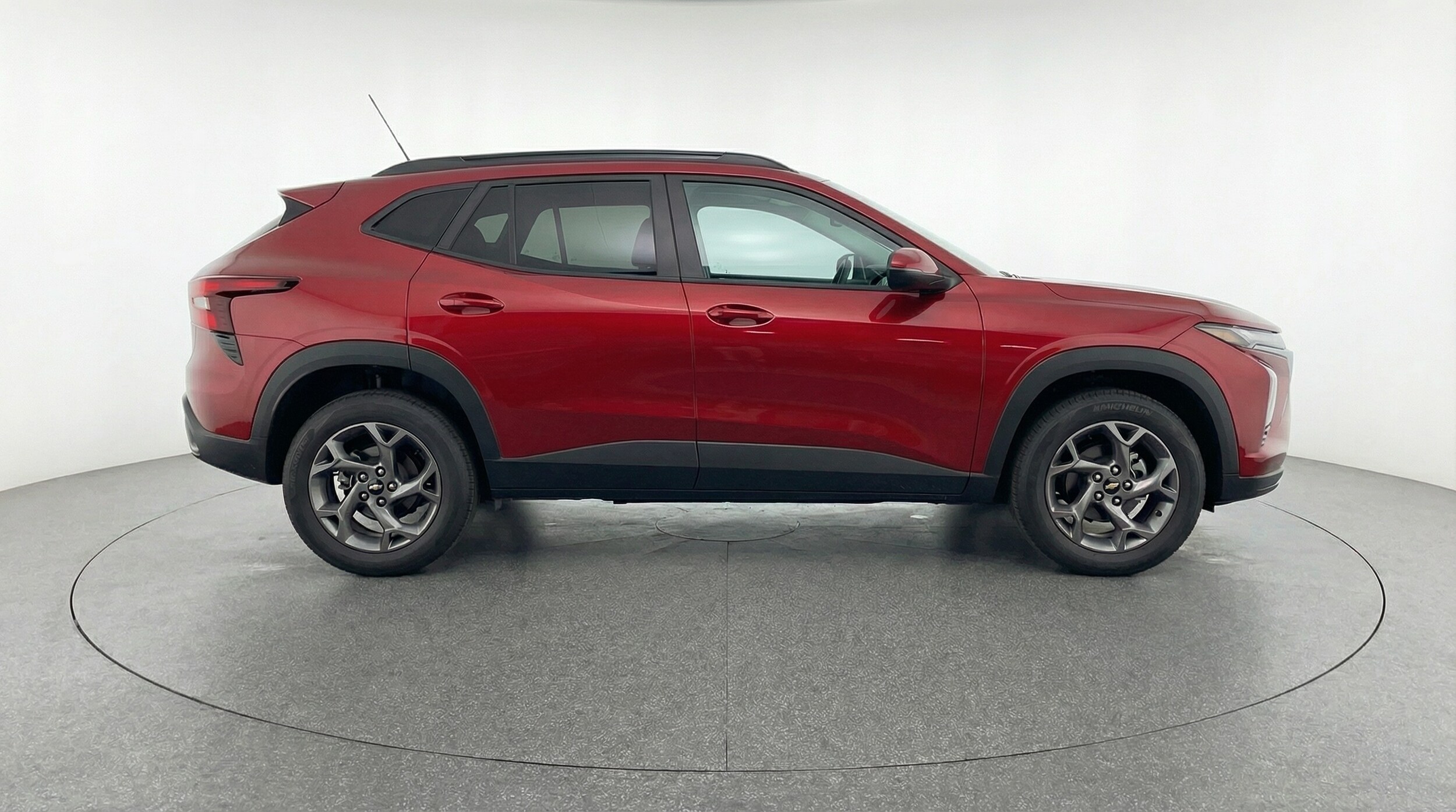 Thumbnail: 2025 Chevrolet Trax - 8