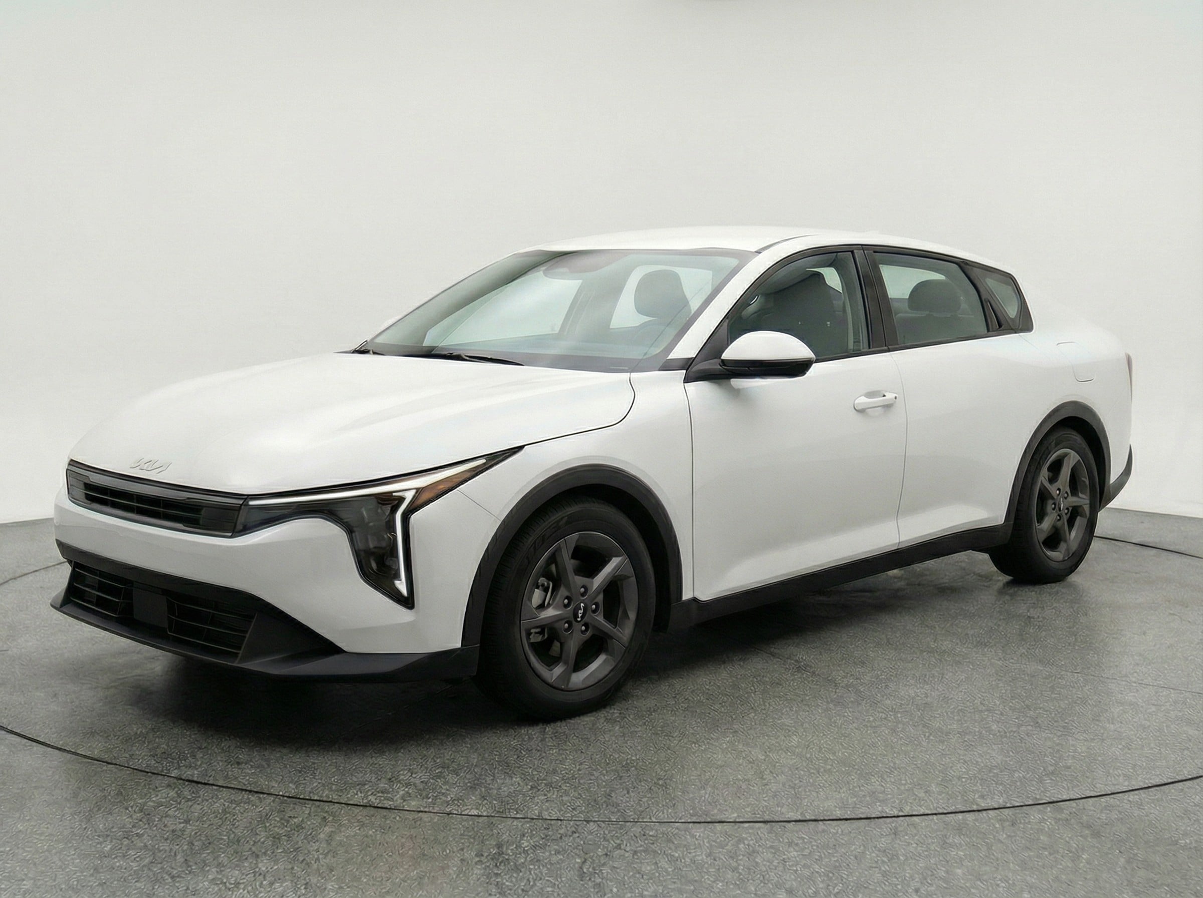 Thumbnail: 2025 Kia K4 - 3