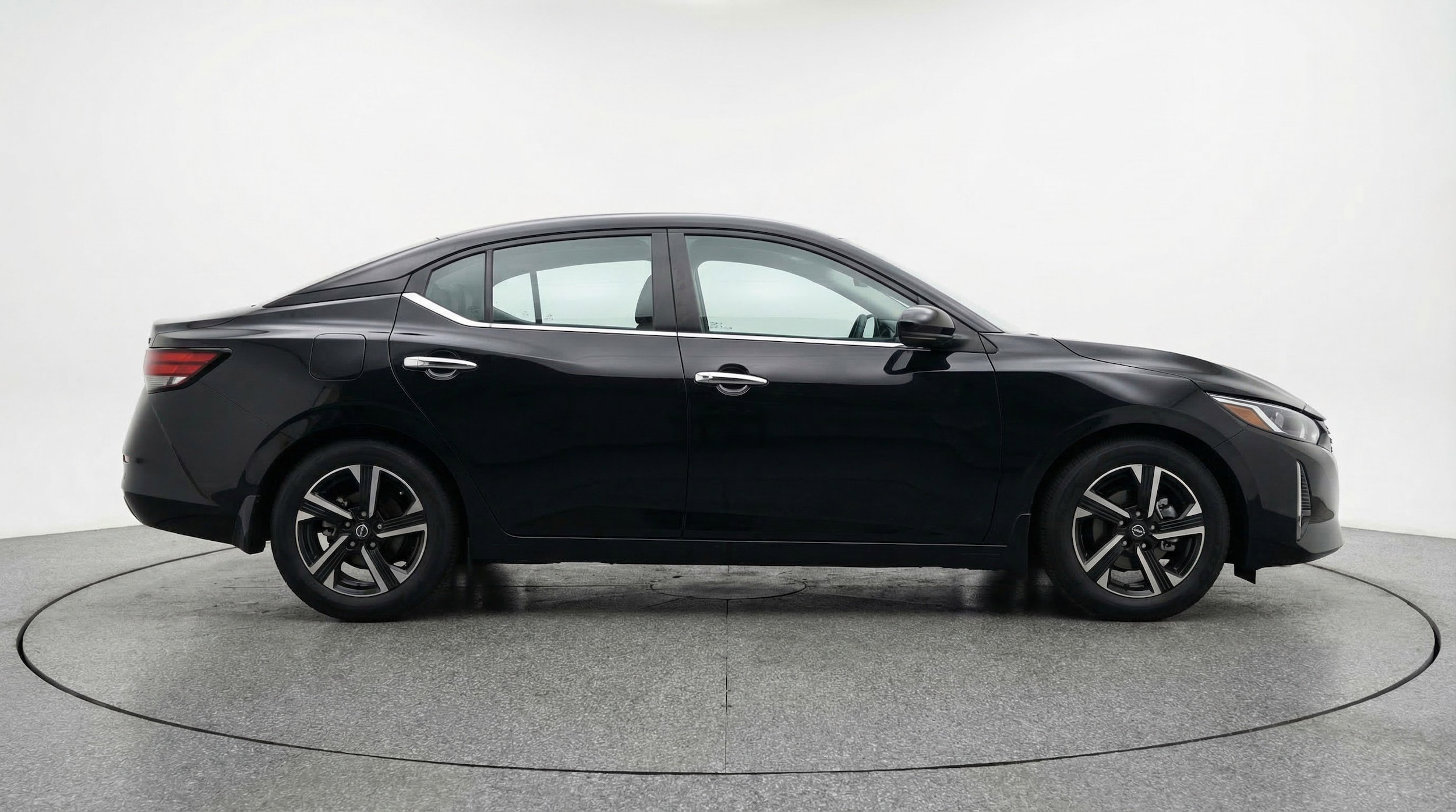 Thumbnail: 2025 Nissan Sentra - 11