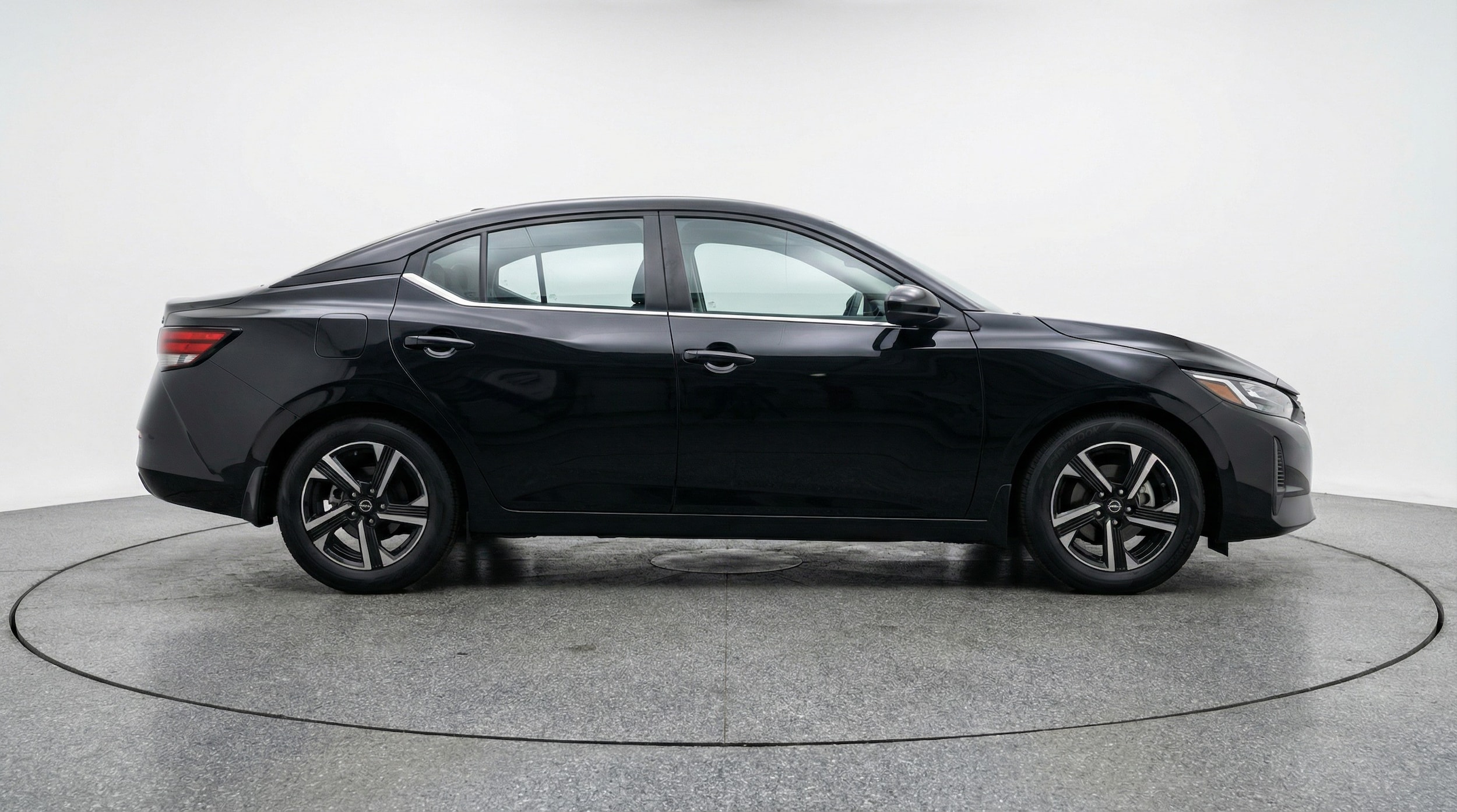Thumbnail: 2025 Nissan Sentra - 8