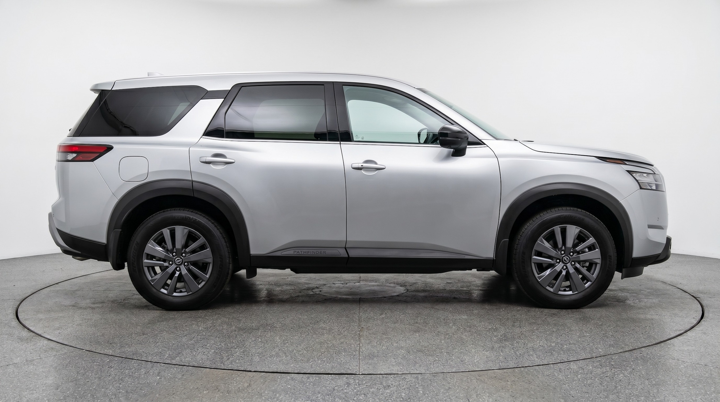 Thumbnail: 2025 Nissan Pathfinder - 8