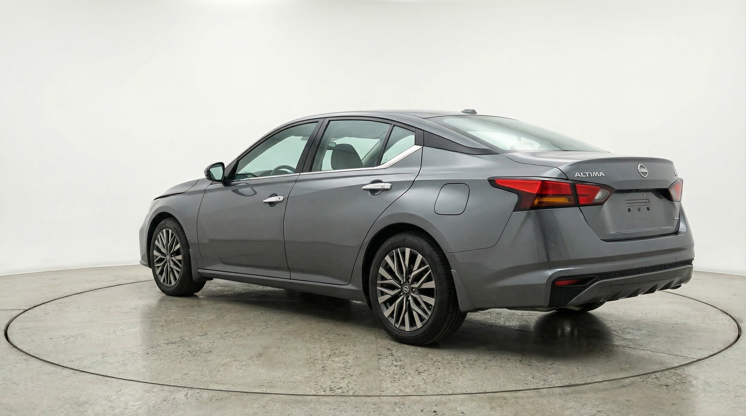 Thumbnail: 2025 Nissan Altima - 5