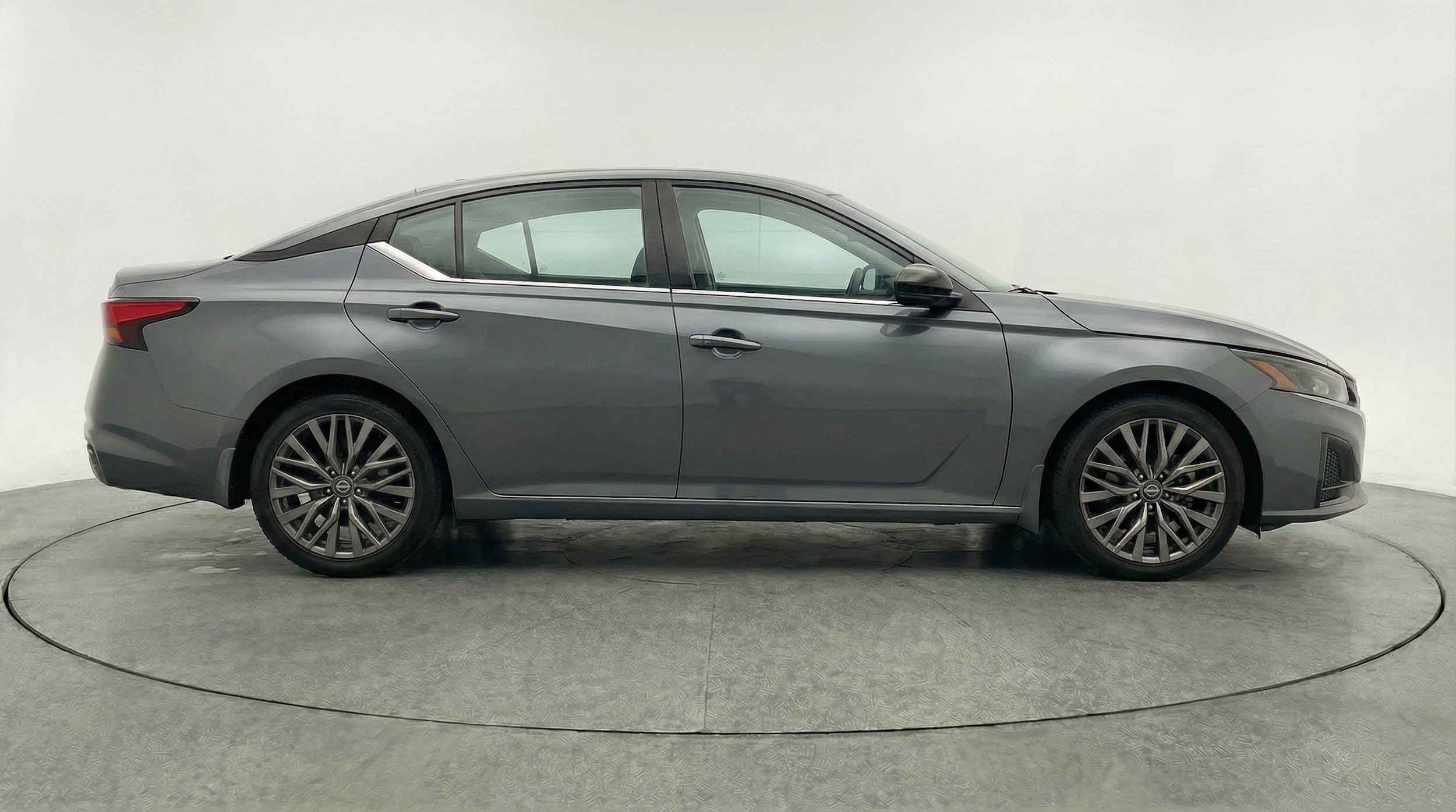Thumbnail: 2025 Nissan Altima - 8