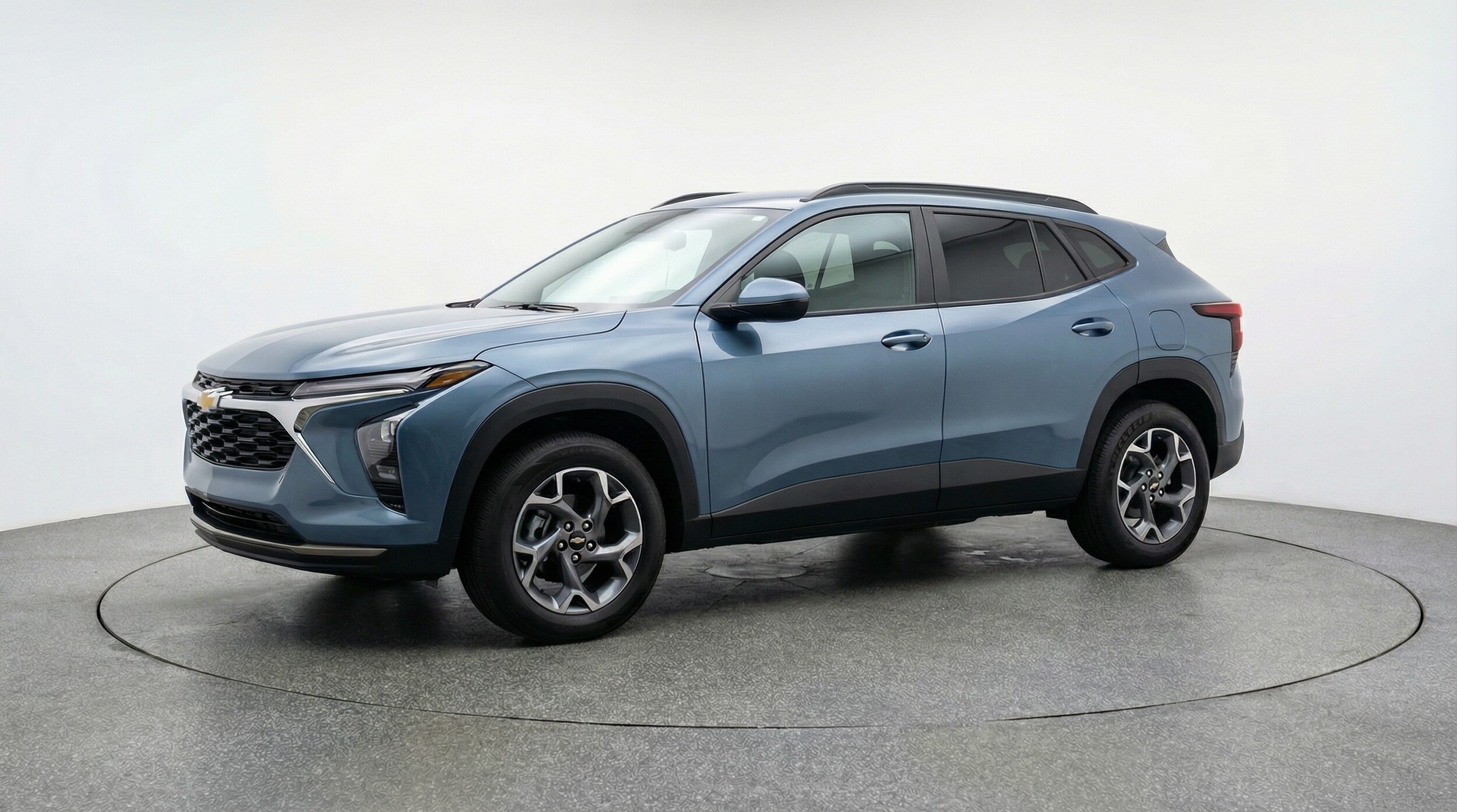 Thumbnail: 2025 Chevrolet Trax - 3