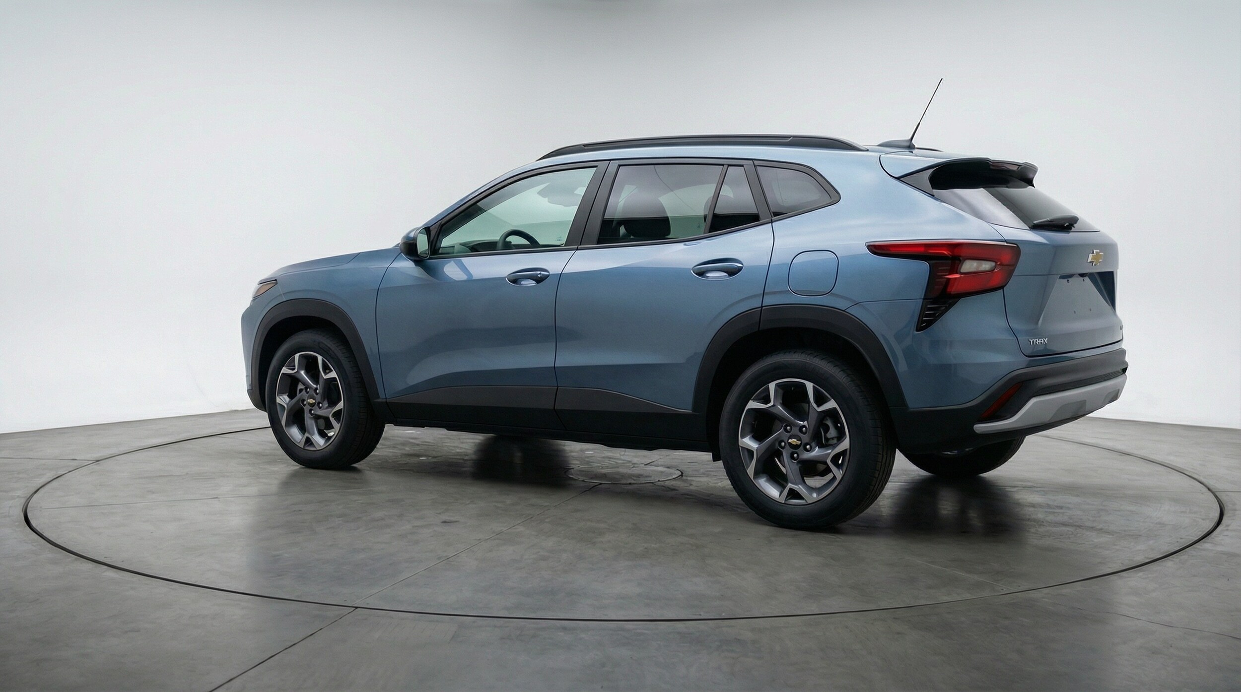 Thumbnail: 2025 Chevrolet Trax - 5