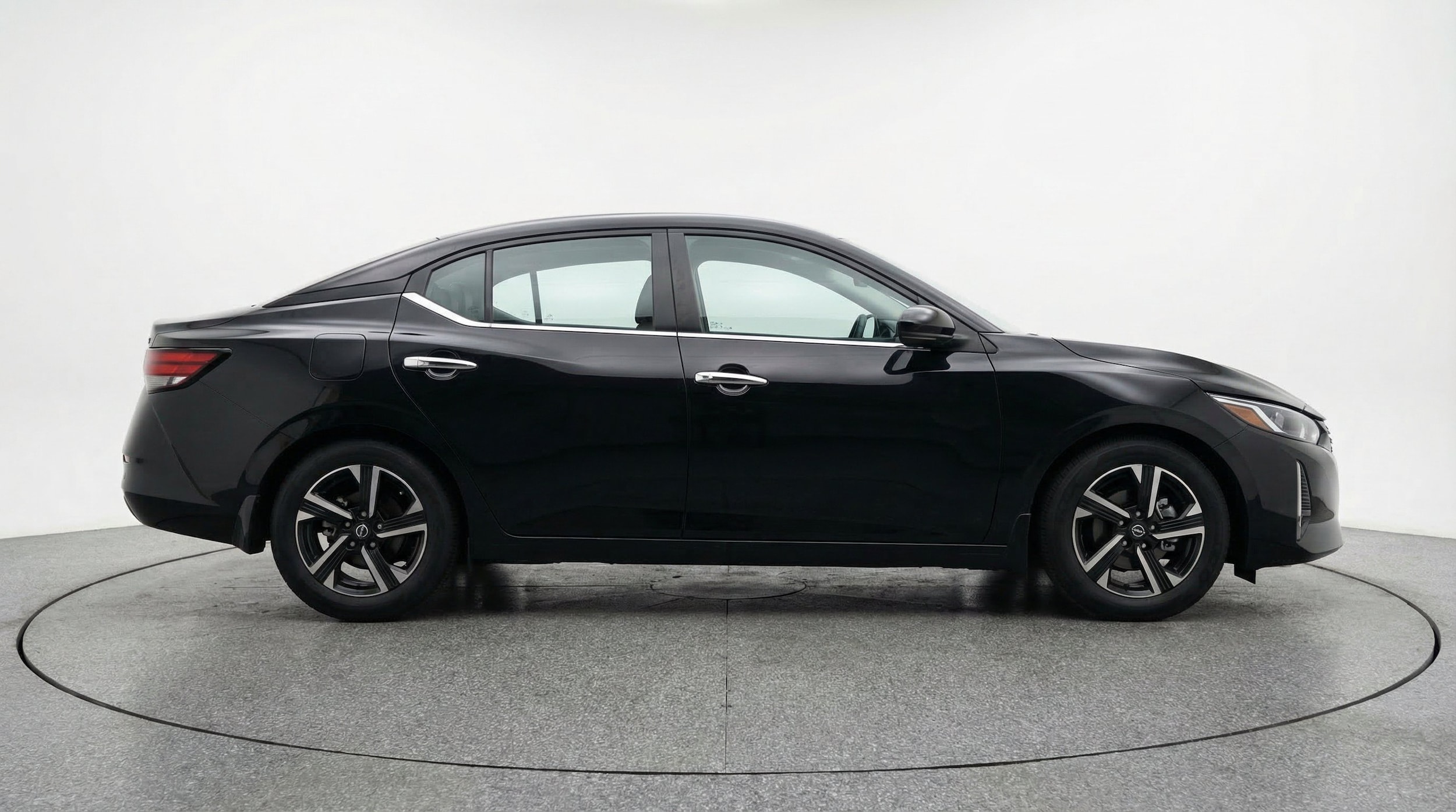 Thumbnail: 2025 Nissan Sentra - 10