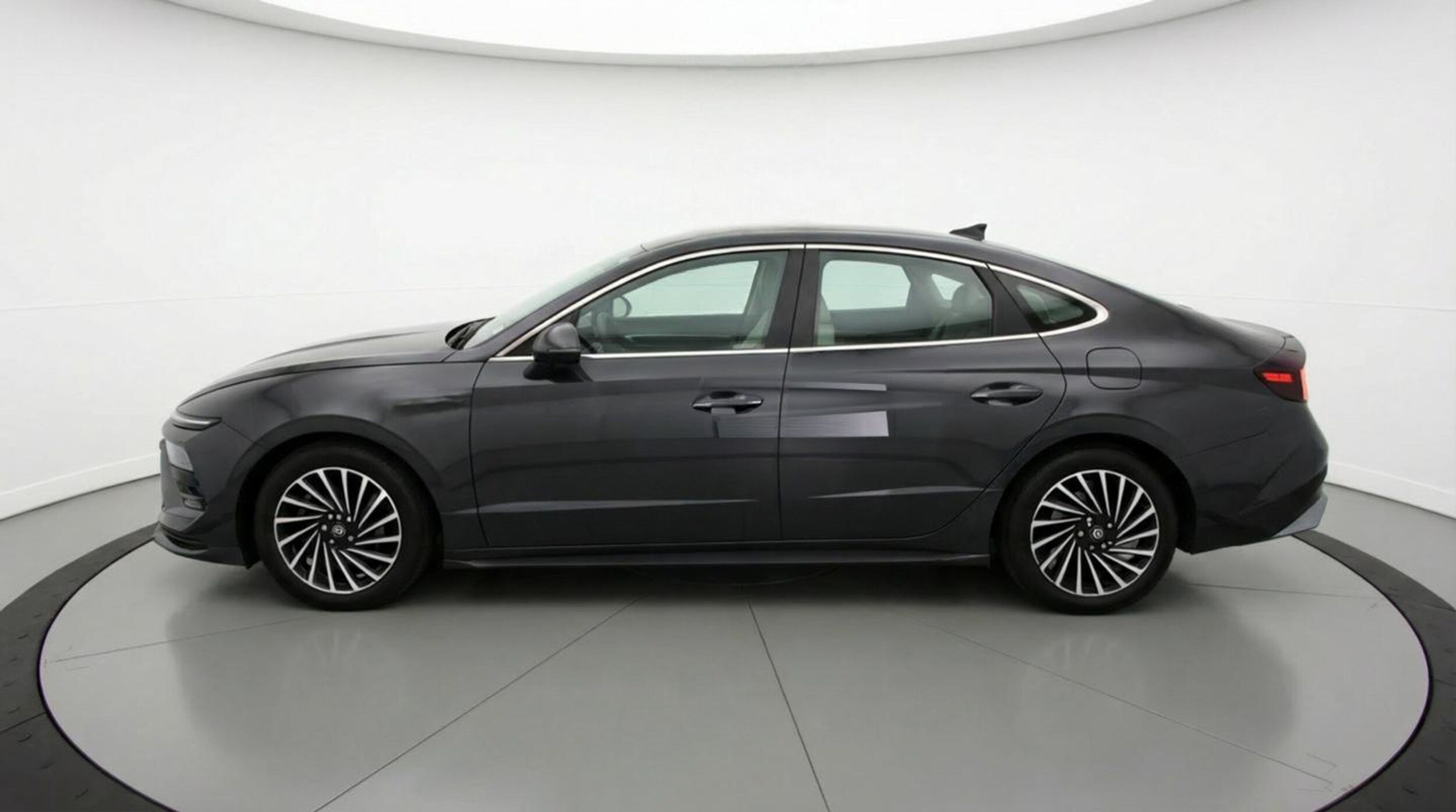 Thumbnail: 2025 Hyundai Sonata - 4