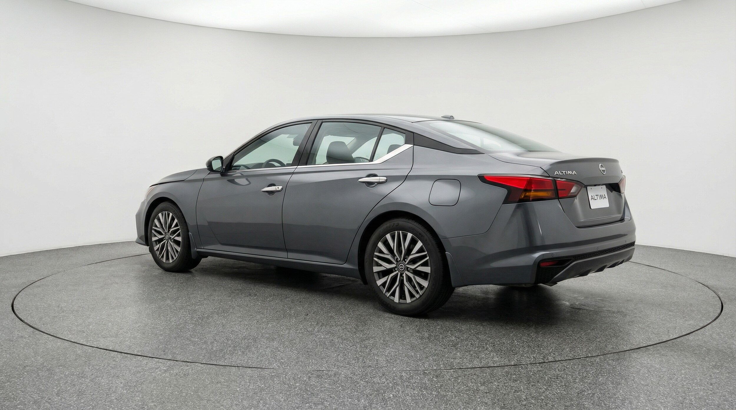 Thumbnail: 2025 Nissan Altima - 5