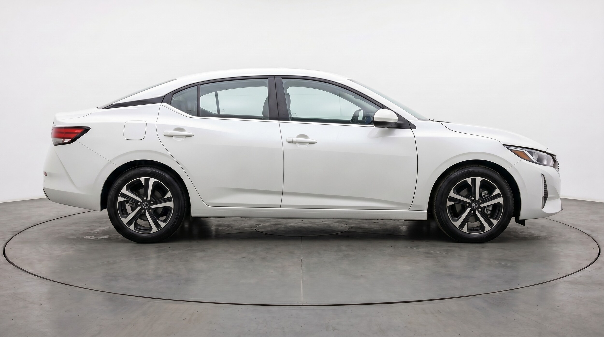 Thumbnail: 2025 Nissan Sentra - 8