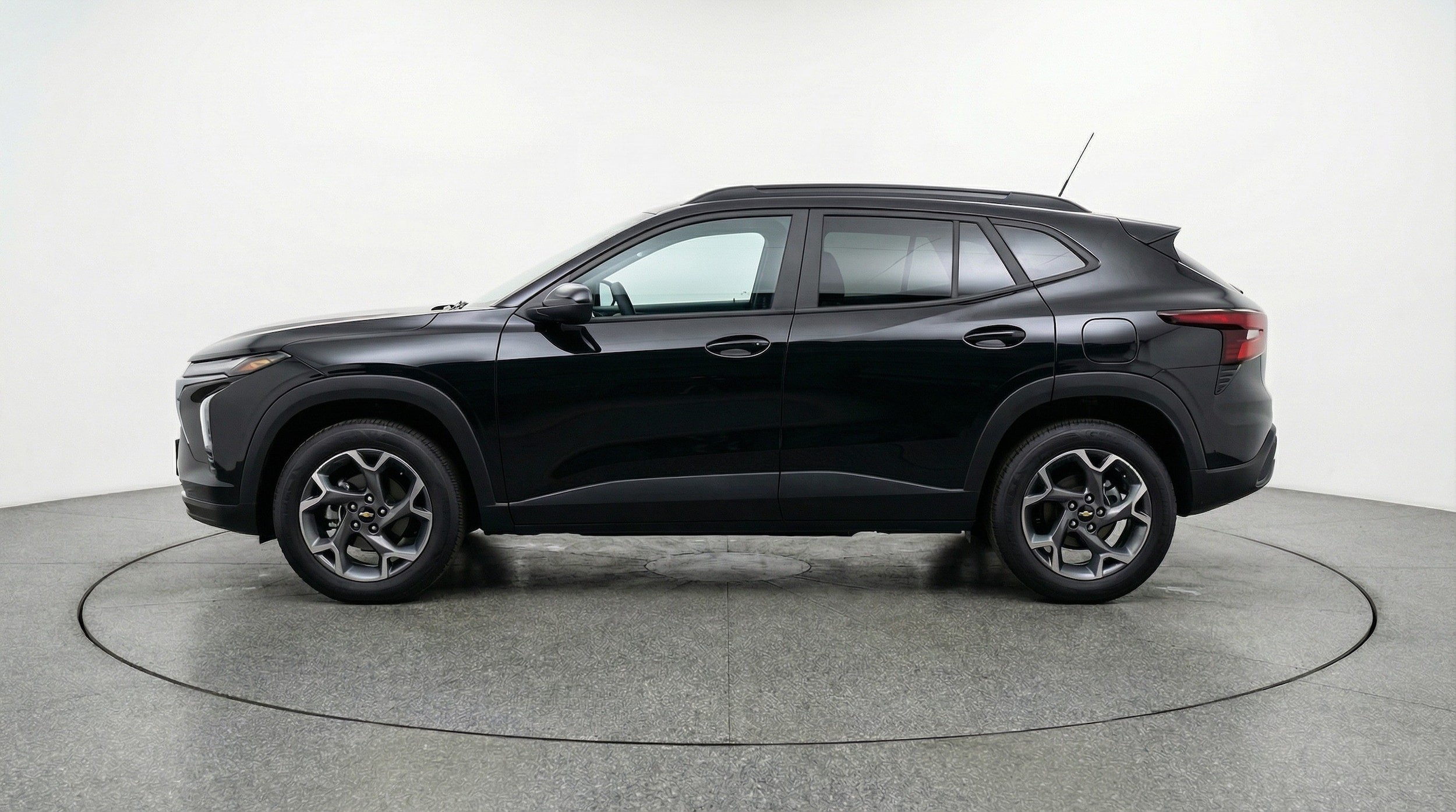 Thumbnail: 2025 Chevrolet Trax - 4