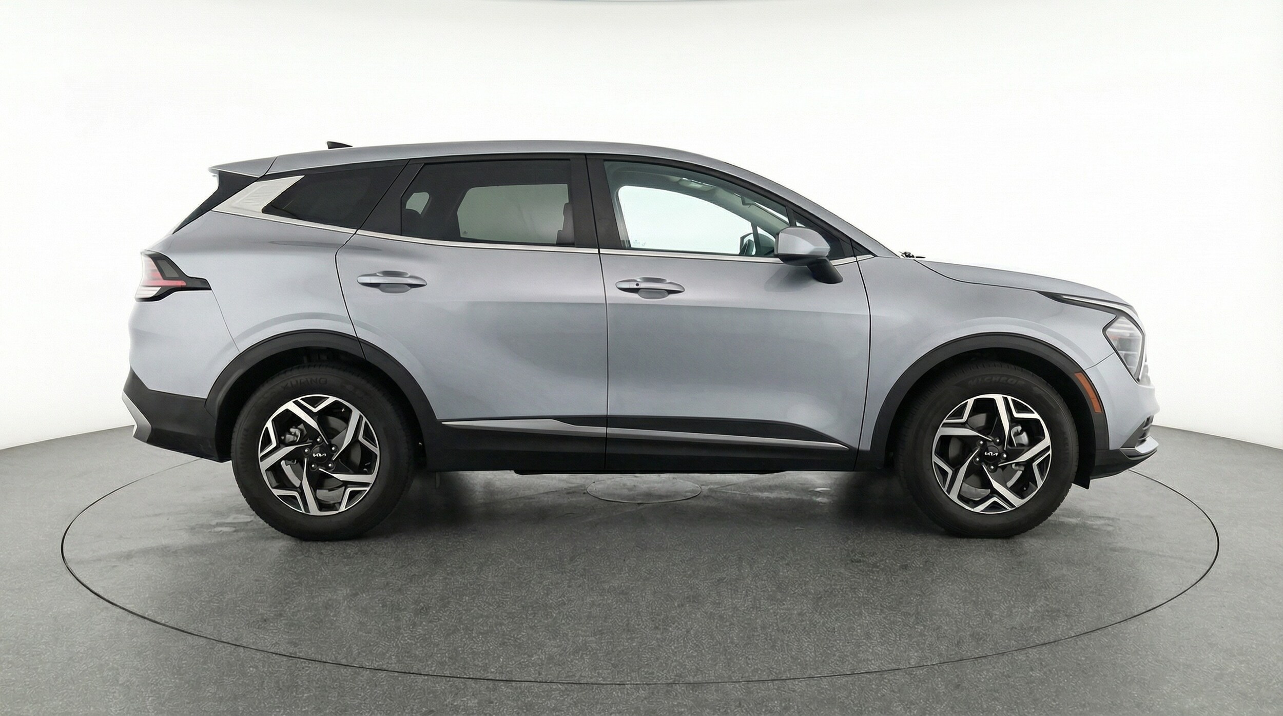 Thumbnail: 2025 Kia Sportage - 8