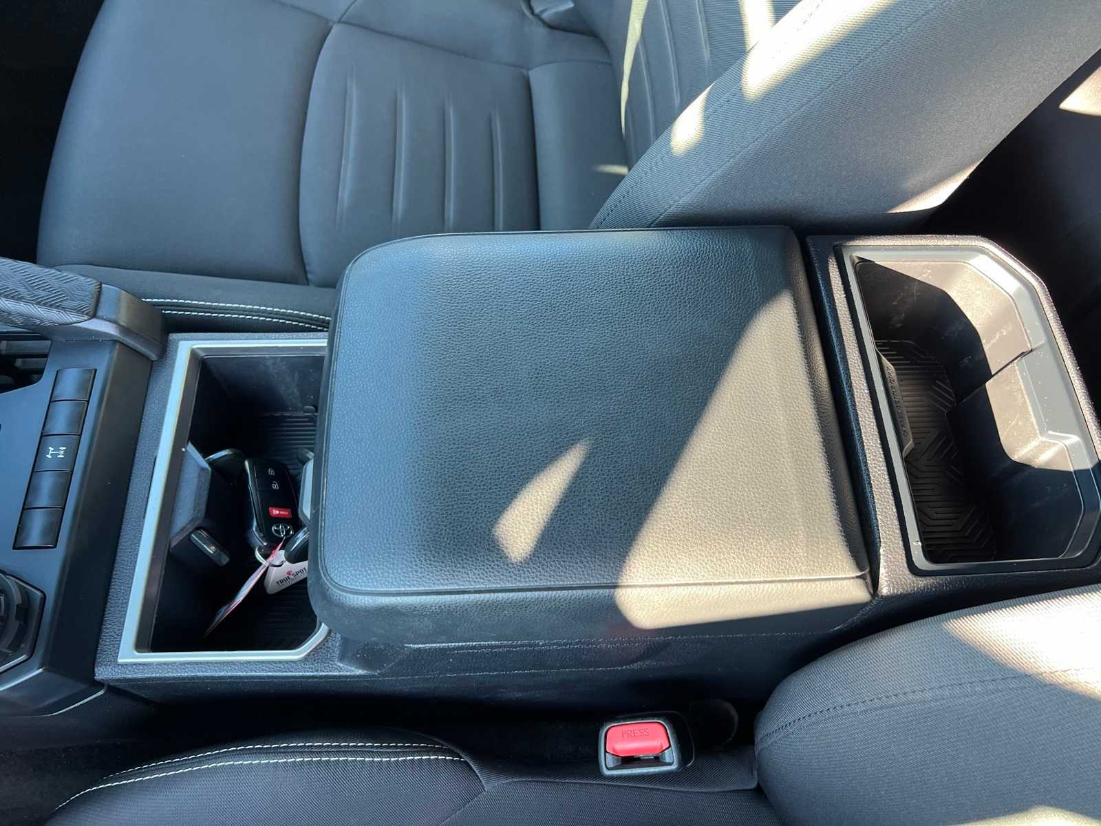 Thumbnail: 2024 Toyota Tacoma - 40