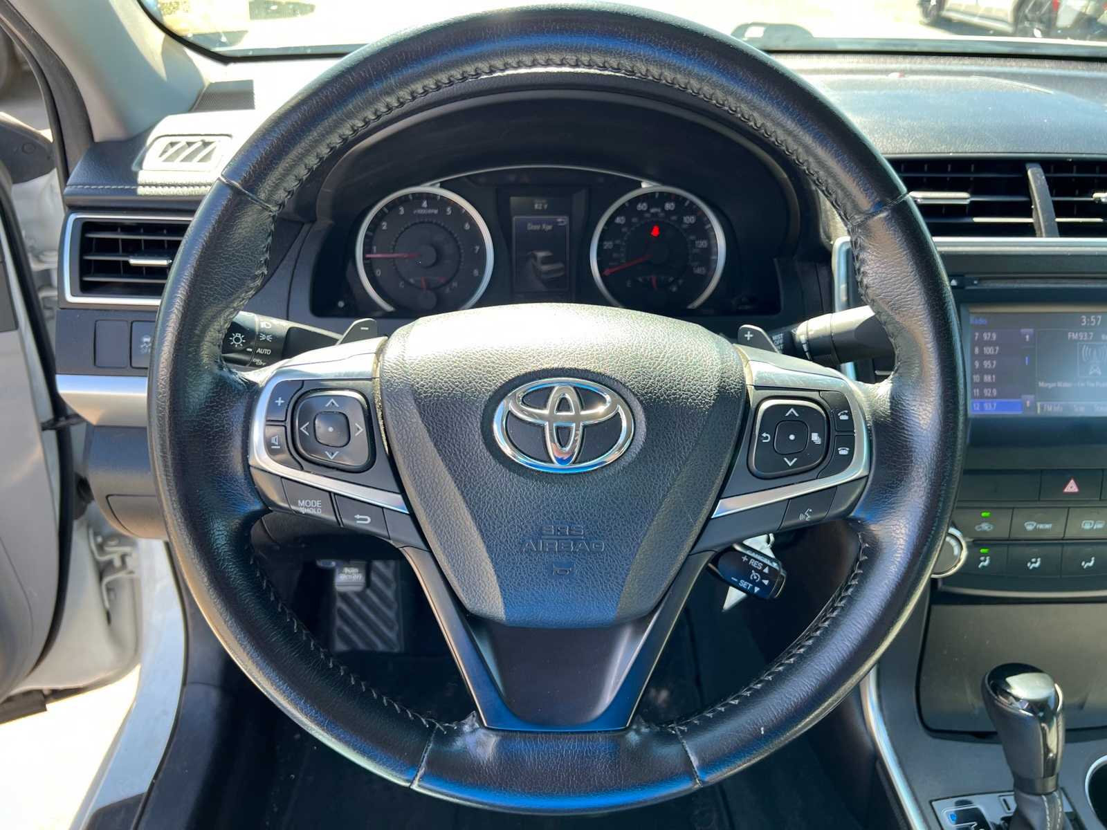 Thumbnail: 2016 Toyota Camry - 30