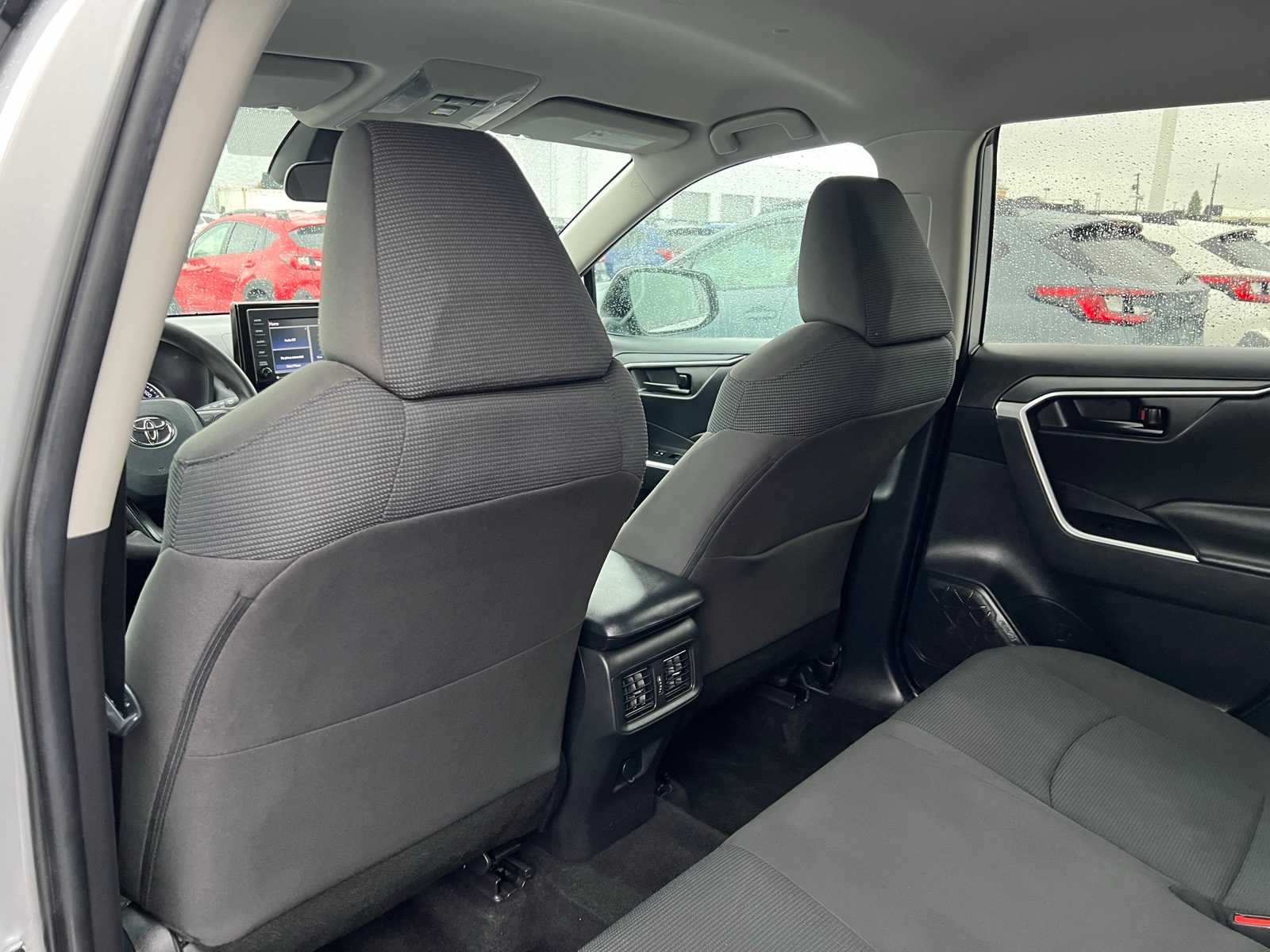 Thumbnail: 2022 Toyota RAV4 - 18