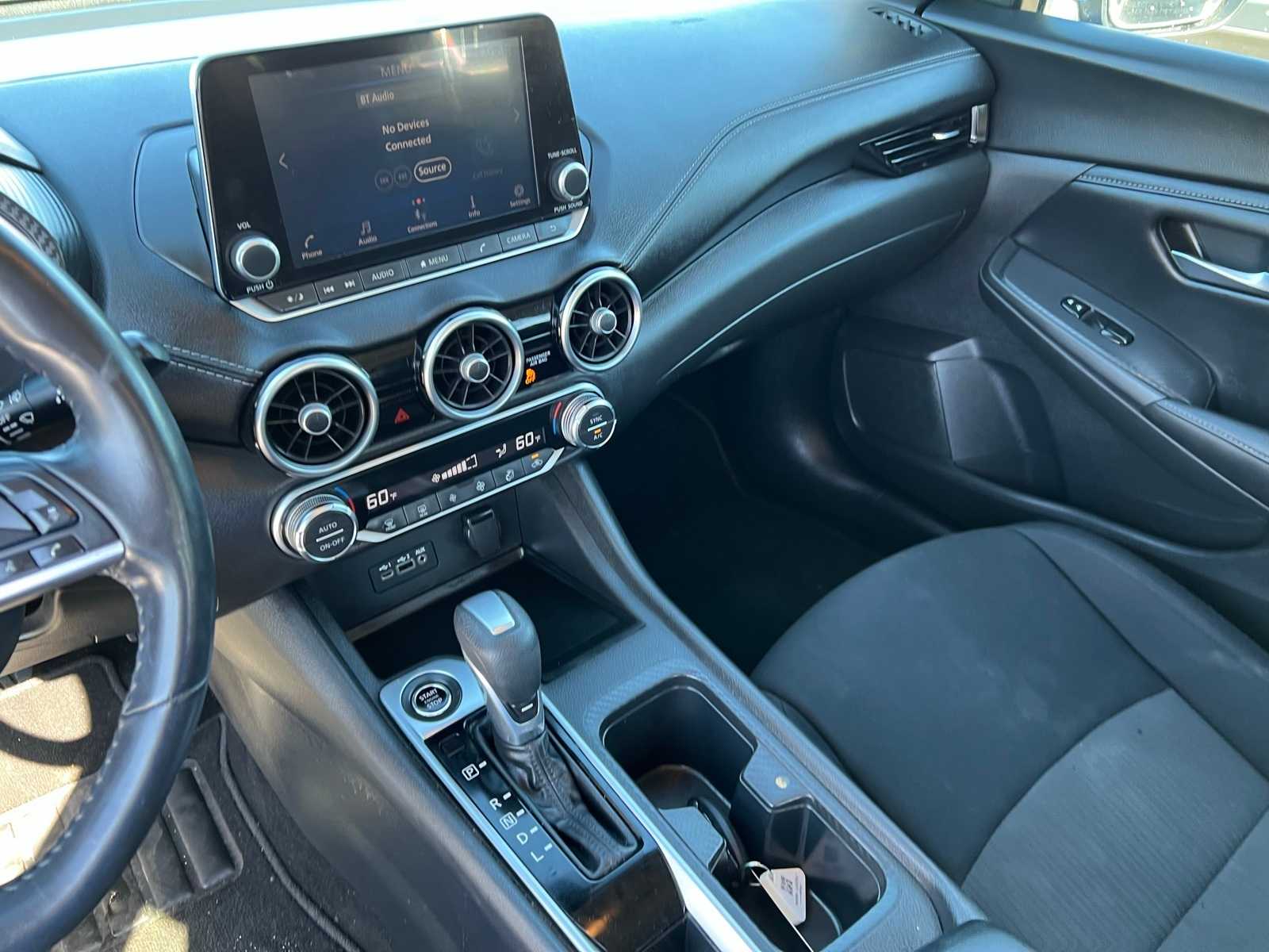 Thumbnail: 2021 Nissan Sentra - 32